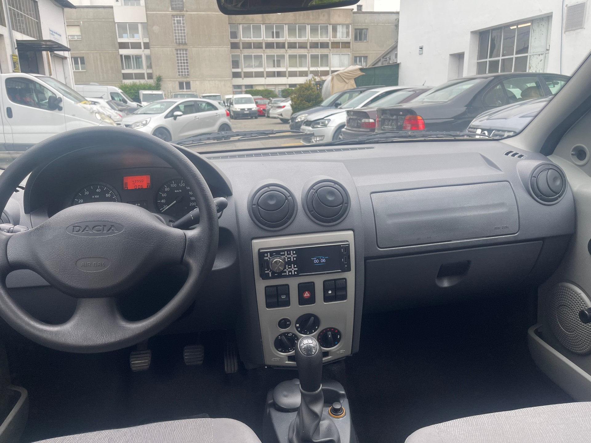 DACIA Logan 1.6 Ambiance-image-9
