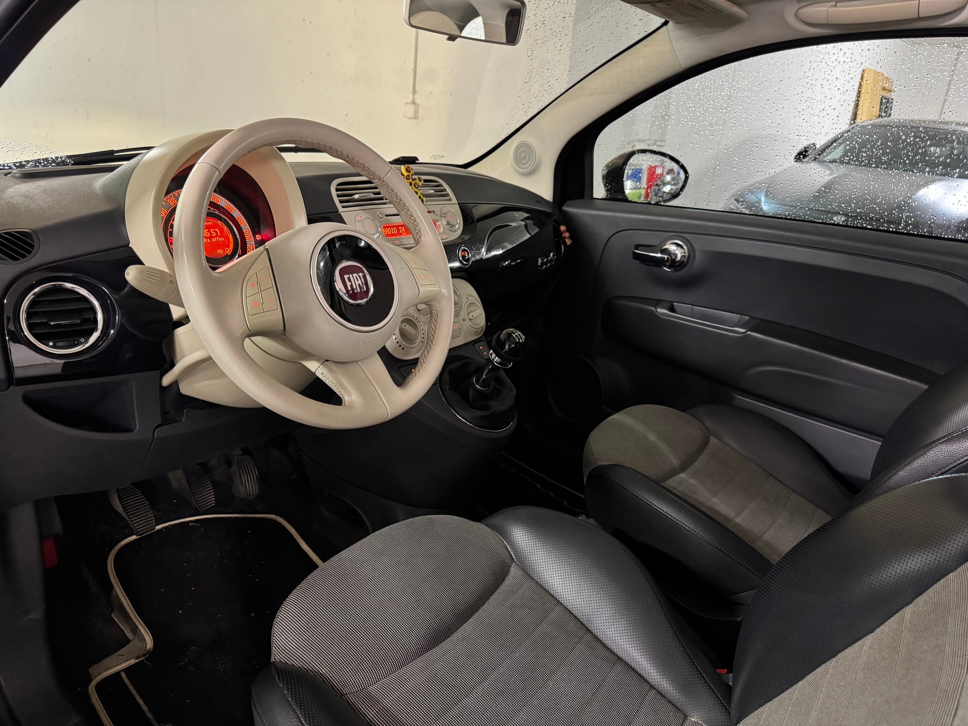 FIAT 500C 1.4 16V Lounge-image-8