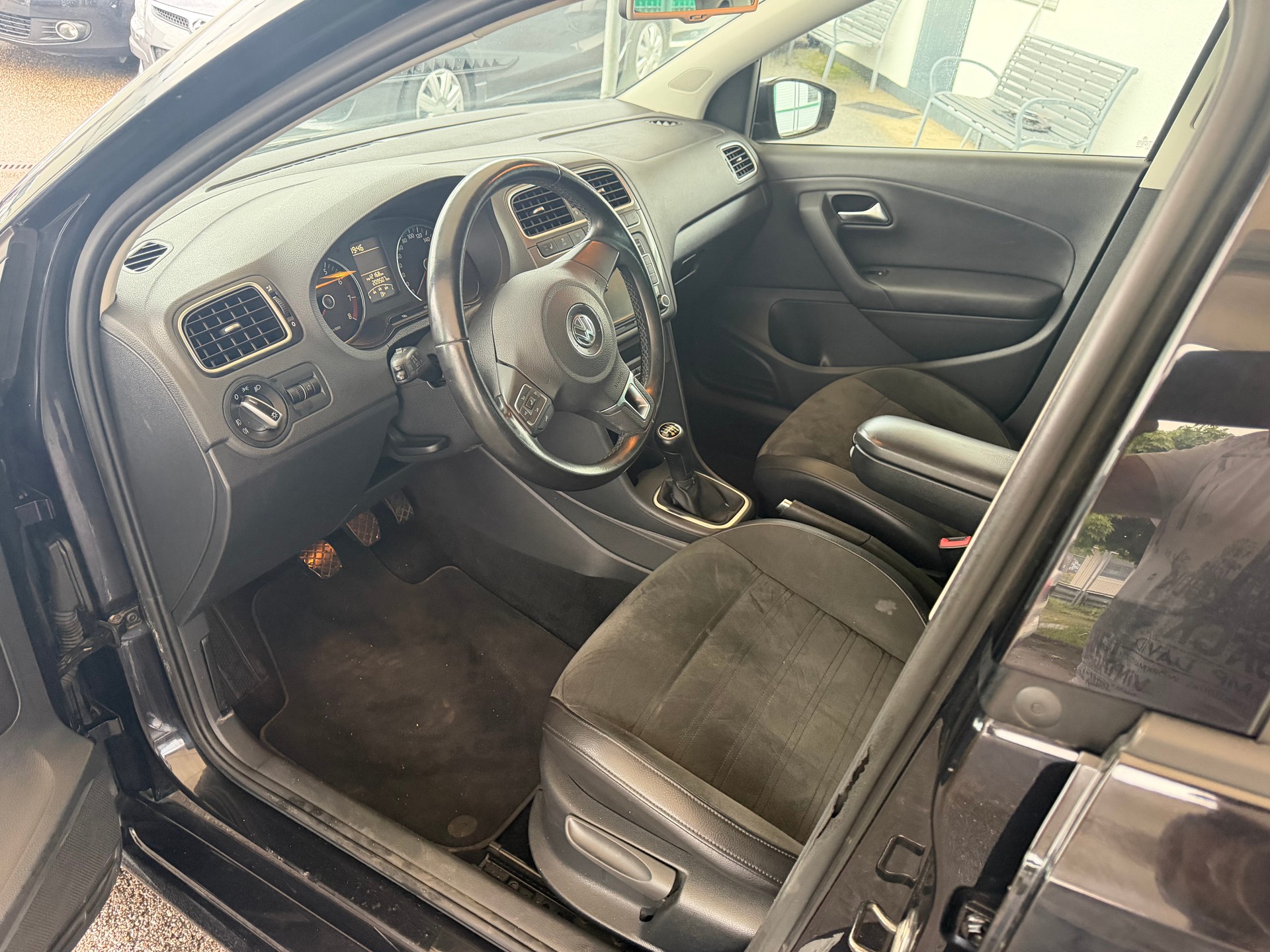 VW Polo 1.2 TSI Comfortline-image-5