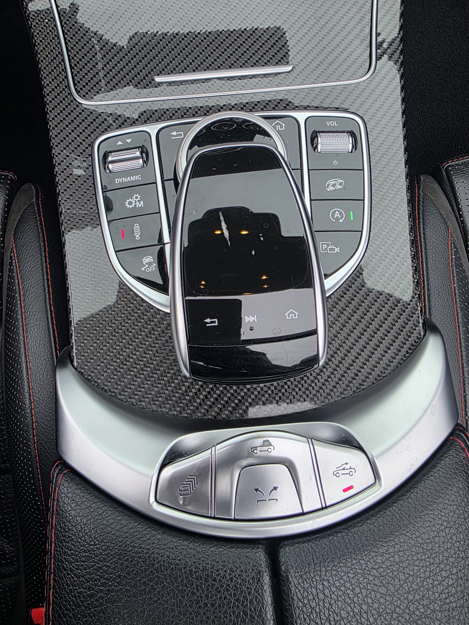 MERCEDES-BENZ C 43 Cabriolet AMG 4Matic 9G-Tronic-image-12