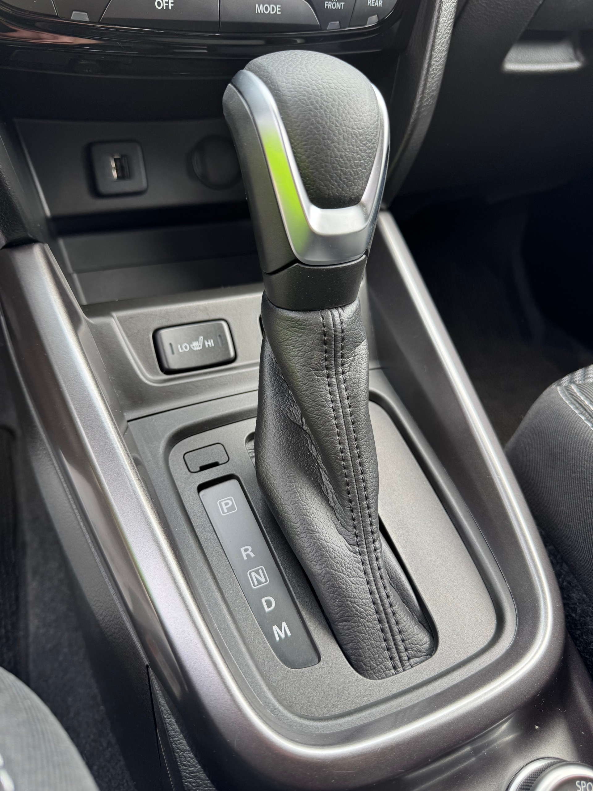 SUZUKI Vitara 1.5 Hybrid Edition 35 4x4 AGS-image-11