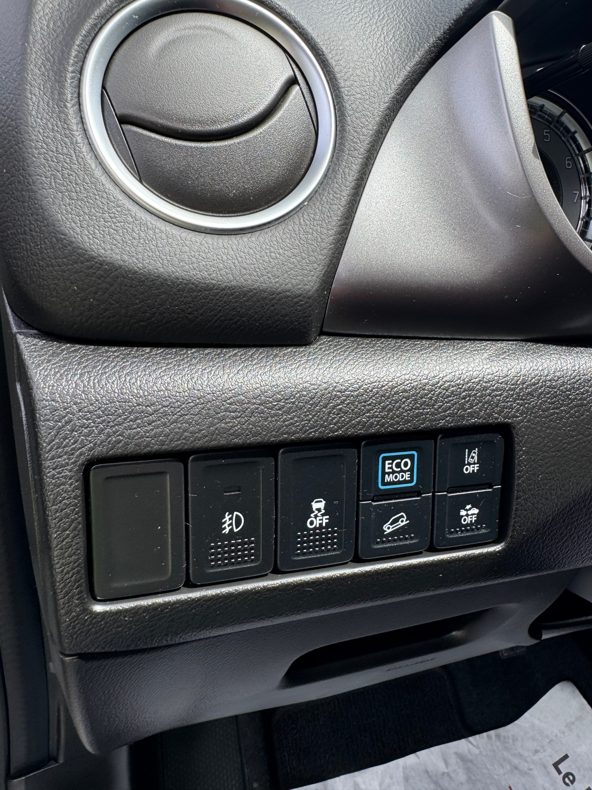 SUZUKI Vitara 1.5 Hybrid Edition 35 4x4 AGS-image-13