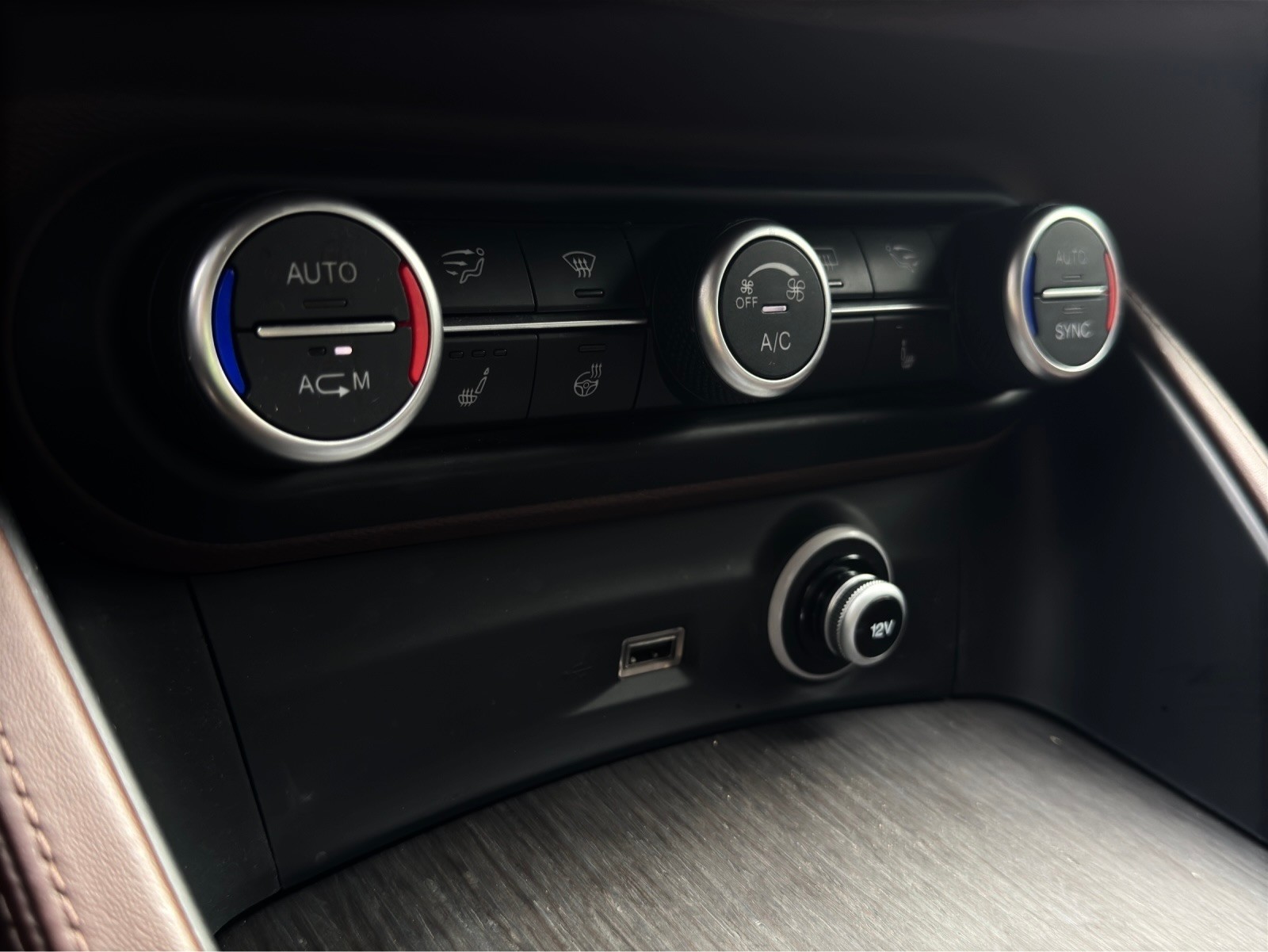 ALFA ROMEO Stelvio 2.0 Super Q4 Automatic-image-16
