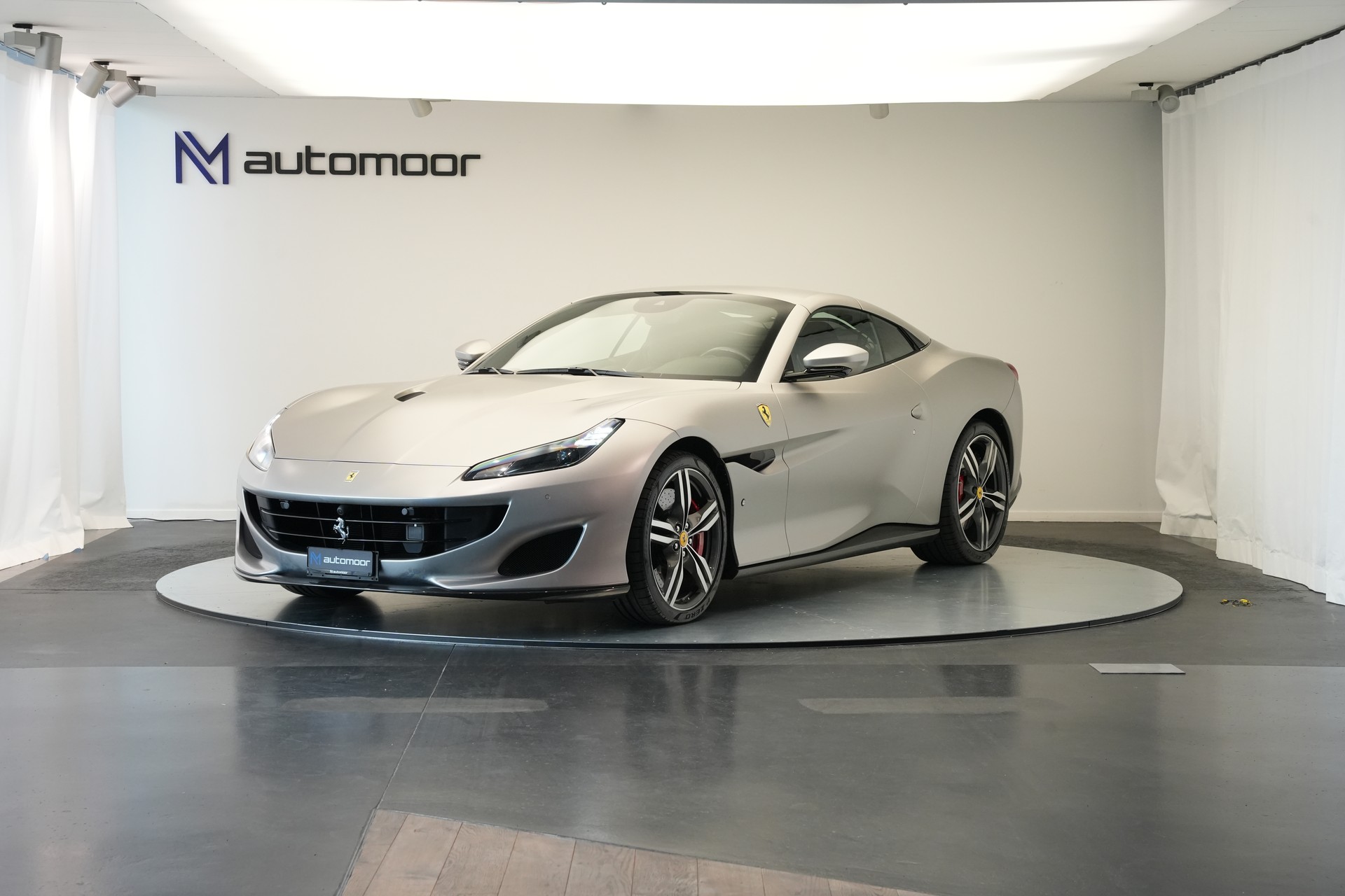 FERRARI Portofino 3.9 V8 T *Atelier* *Carbon* *Mattlackierung*-image-8