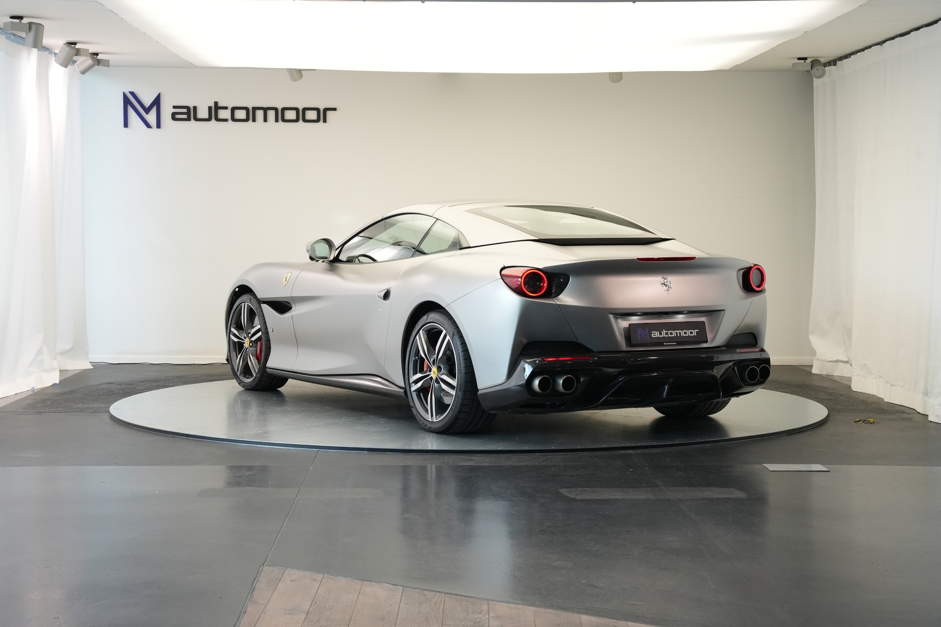 FERRARI Portofino 3.9 V8 T *Atelier* *Carbon* *Mattlackierung*-image-14
