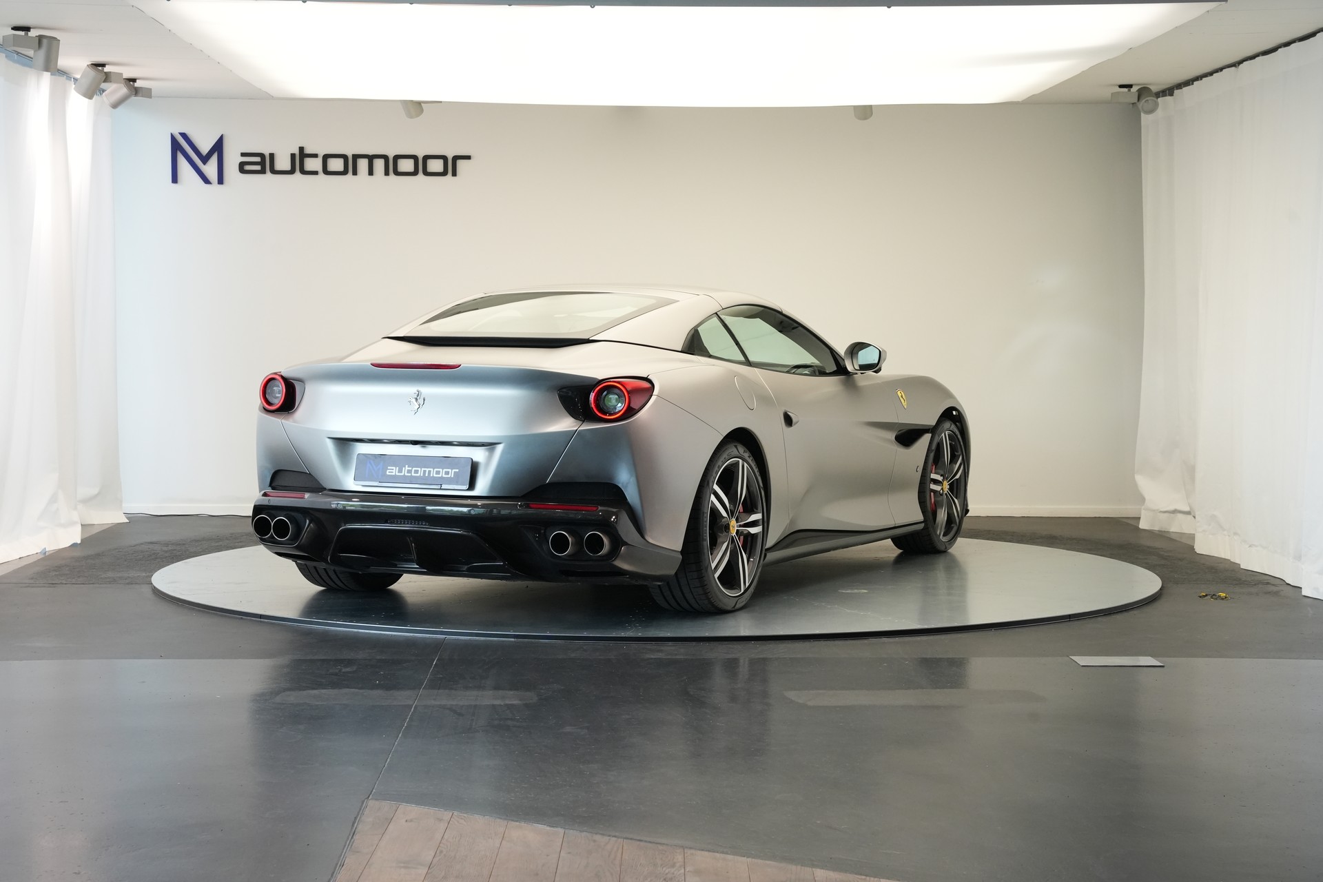 FERRARI Portofino 3.9 V8 T *Atelier* *Carbon* *Mattlackierung*-image-12