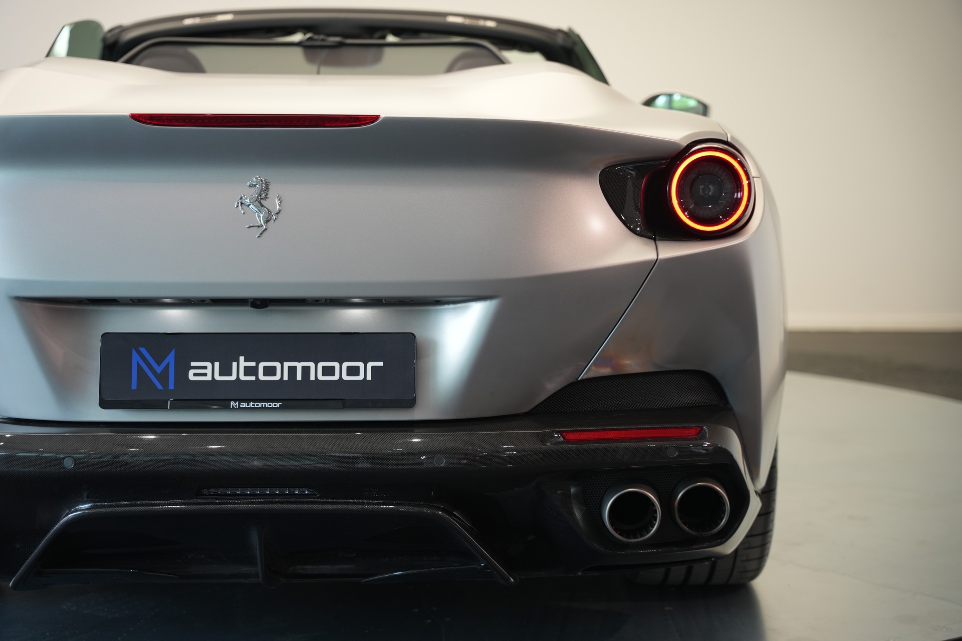 FERRARI Portofino 3.9 V8 T *Atelier* *Carbon* *Mattlackierung*-image-44