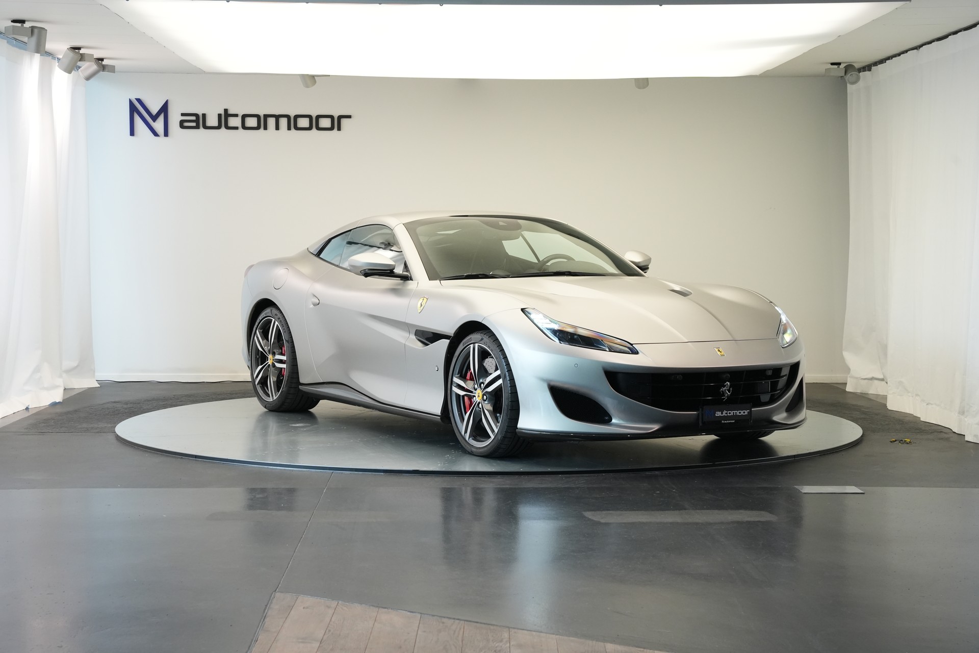 FERRARI Portofino 3.9 V8 T *Atelier* *Carbon* *Mattlackierung*-image-10