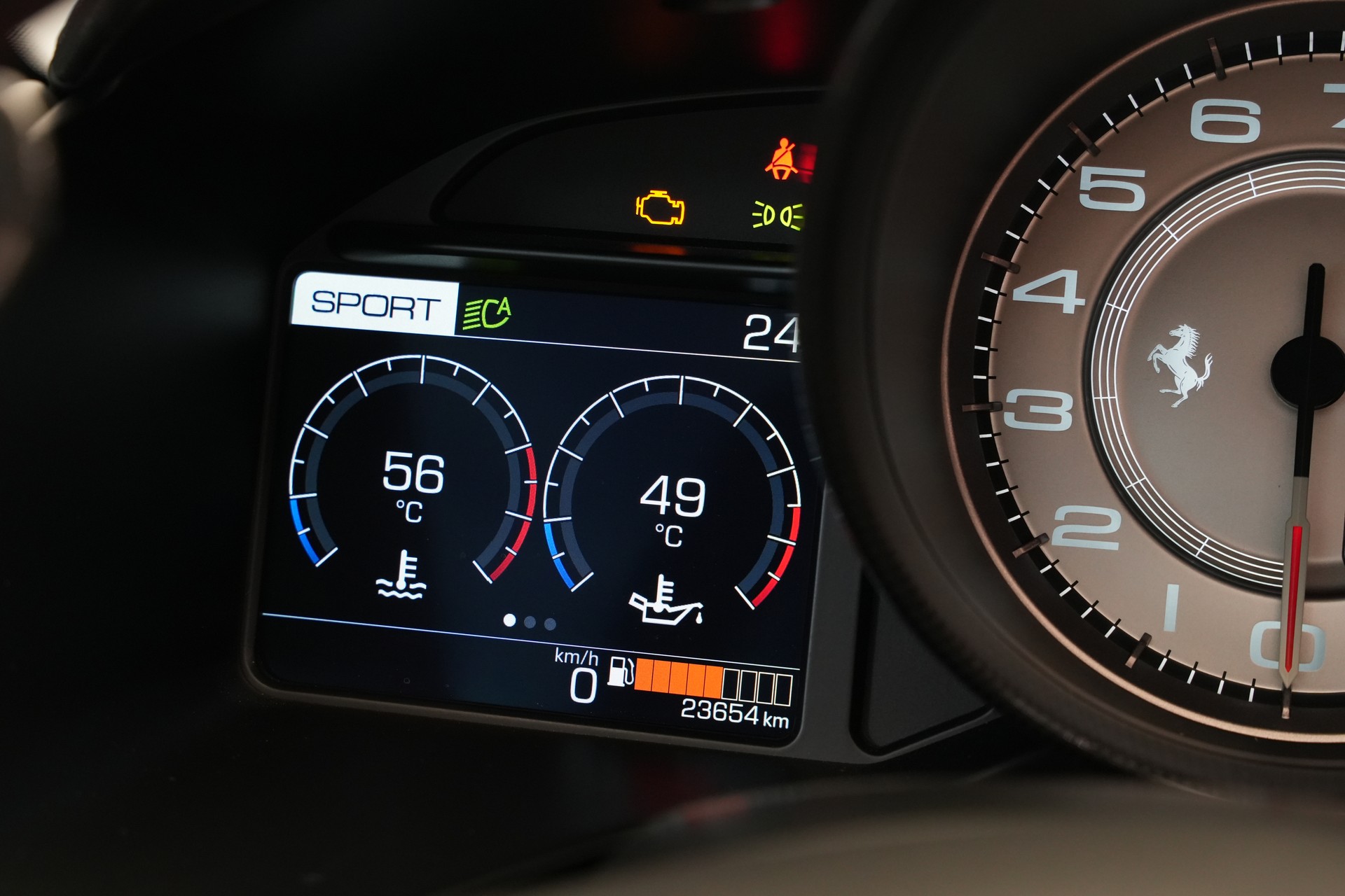 FERRARI Portofino 3.9 V8 T *Atelier* *Carbon* *Mattlackierung*-image-40