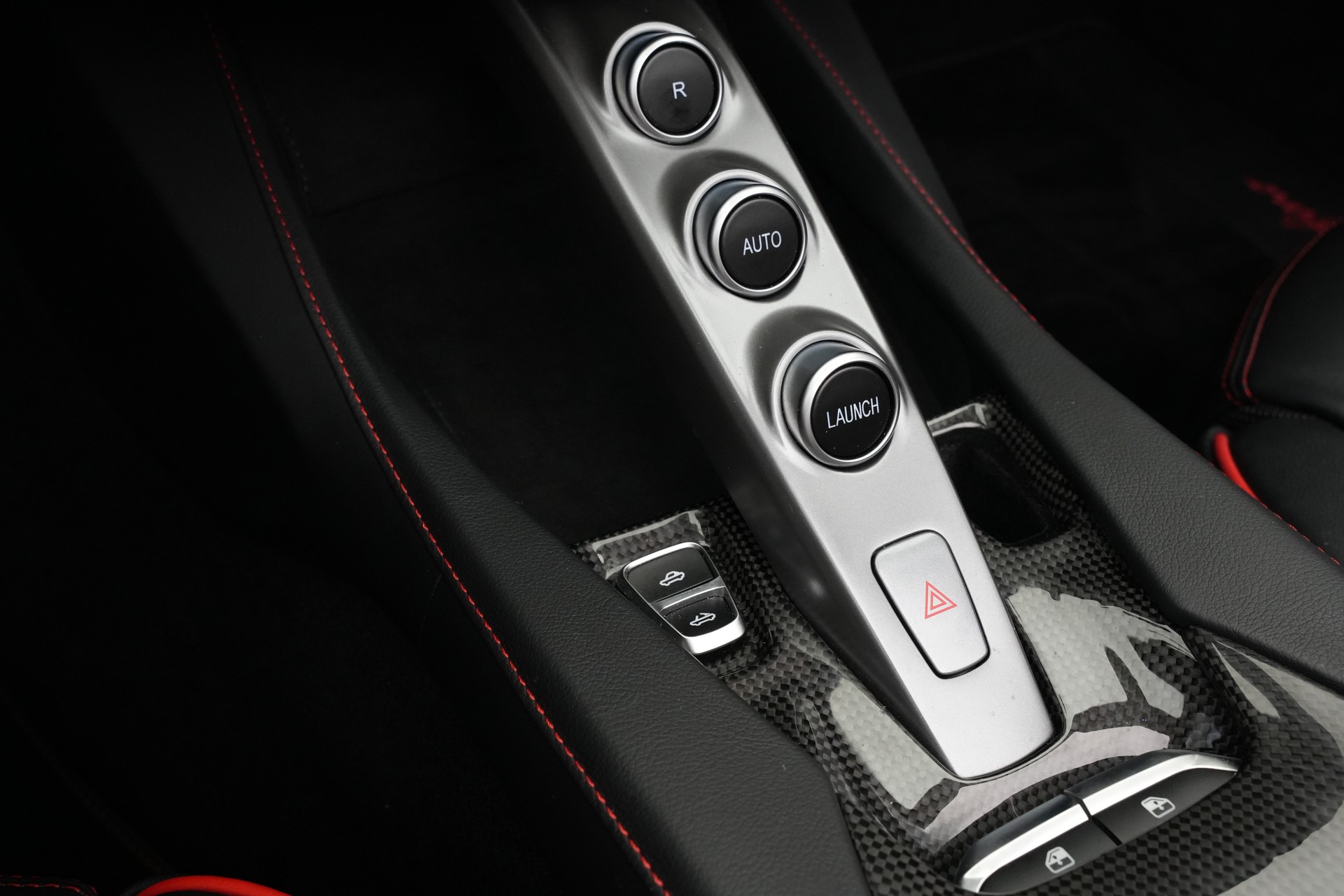 FERRARI Portofino 3.9 V8 T *Atelier* *Carbon* *Mattlackierung*-image-33