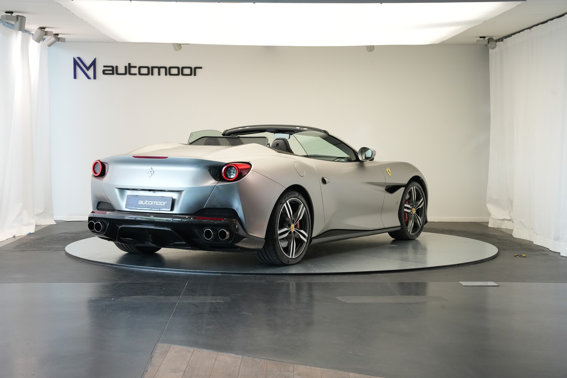 FERRARI Portofino 3.9 V8 T *Atelier* *Carbon* *Mattlackierung*-image-4
