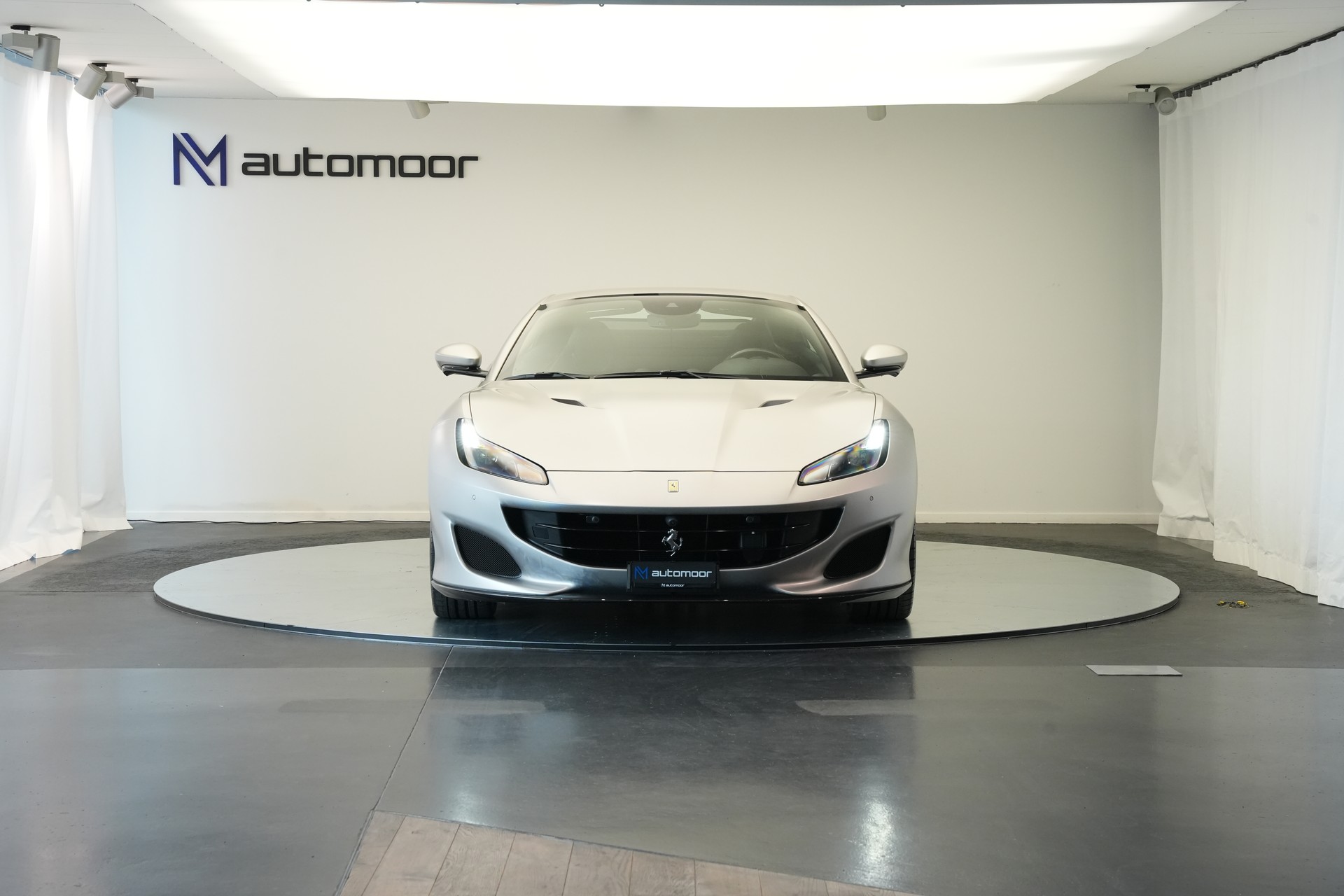 FERRARI Portofino 3.9 V8 T *Atelier* *Carbon* *Mattlackierung*-image-9