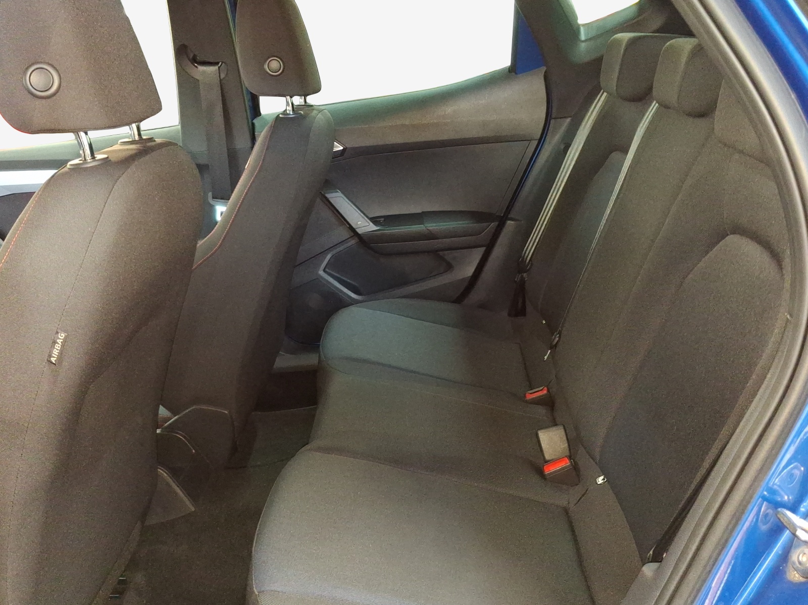 SEAT Arona 1.5 Eco TSI Hola FR DSG-image-11