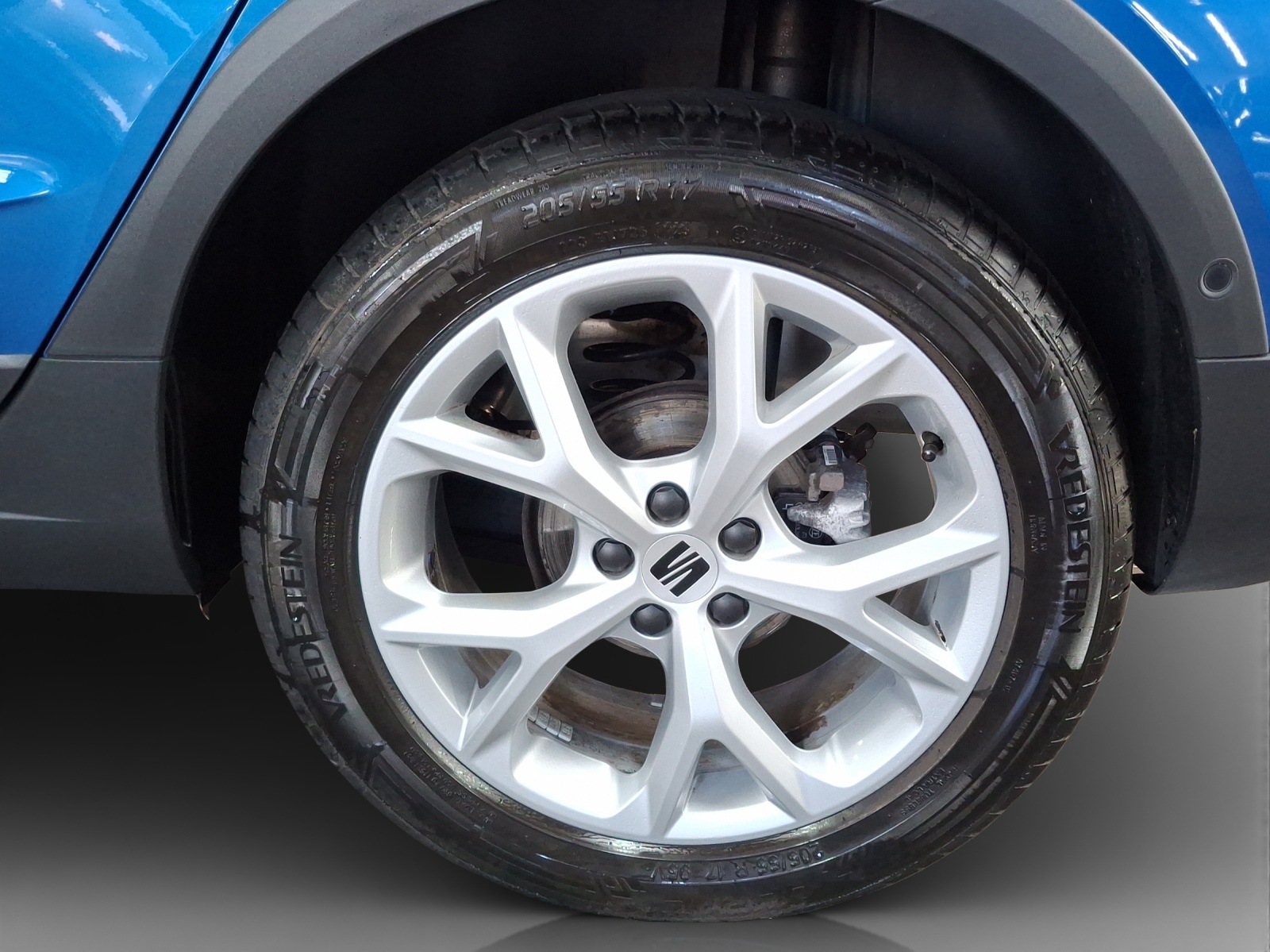 SEAT Arona 1.5 Eco TSI Hola FR DSG-image-13