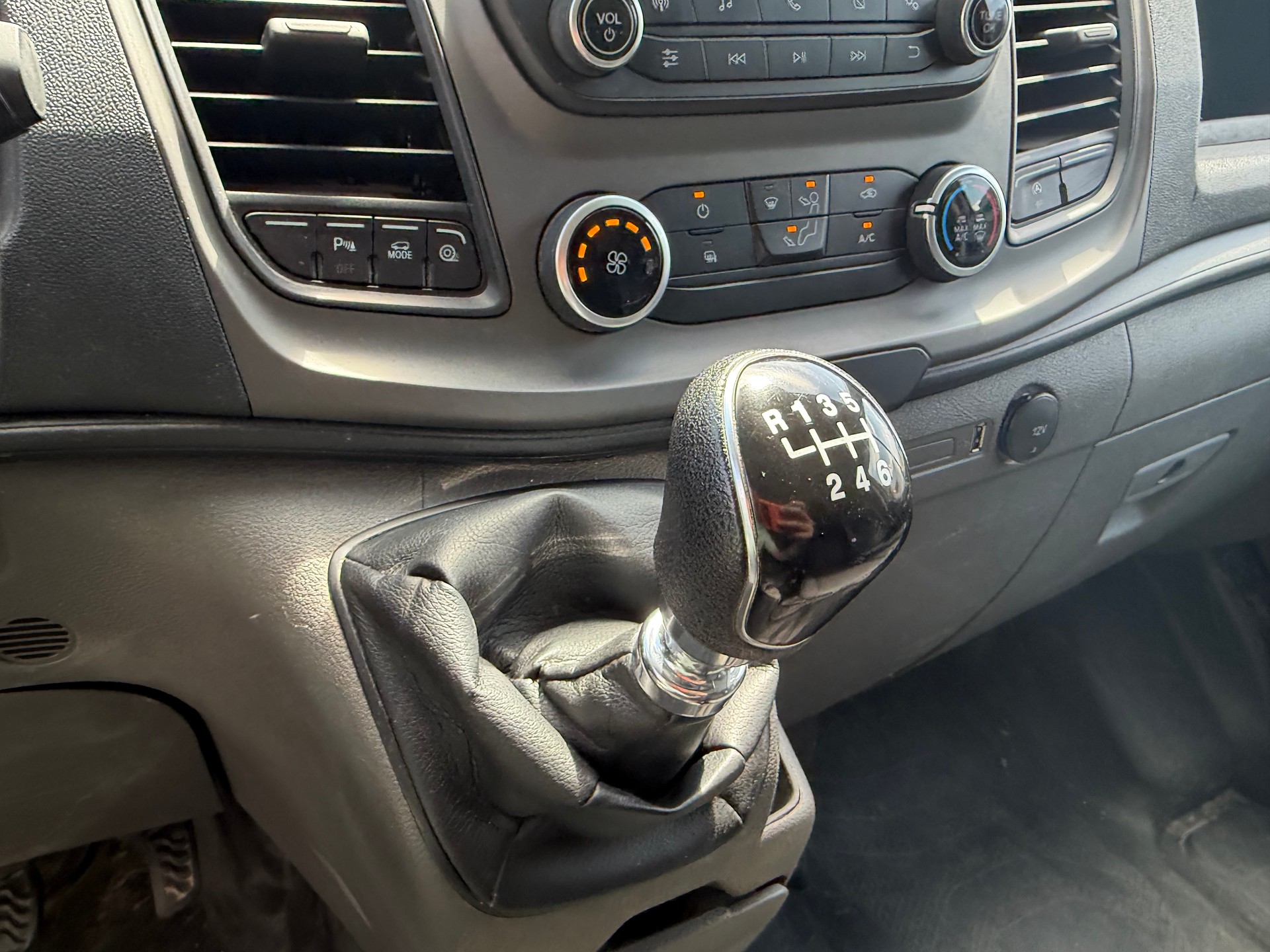 FORD Transit Custom Van 280 L1H1Trend-image-7