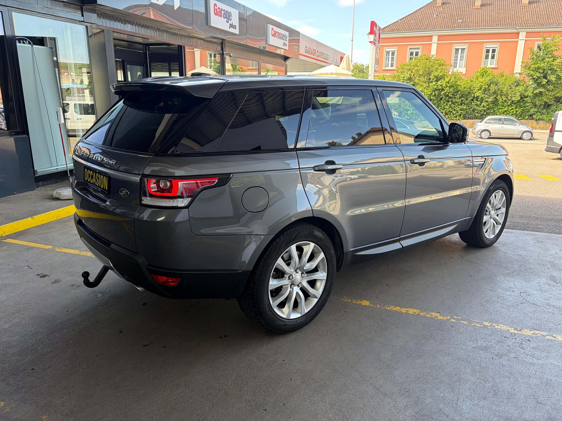 LAND ROVER Range Rover Sport 3.0 SDV6 HSE-image-2