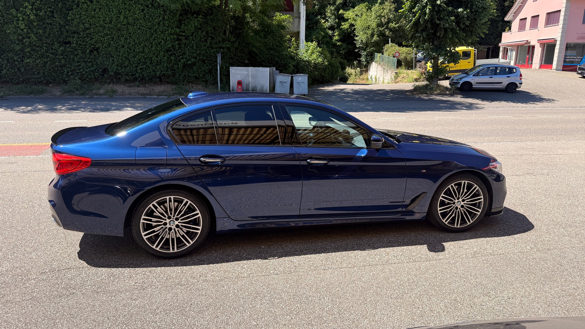 BMW 530d xDrive Steptronic M- Sportpaket-image-8