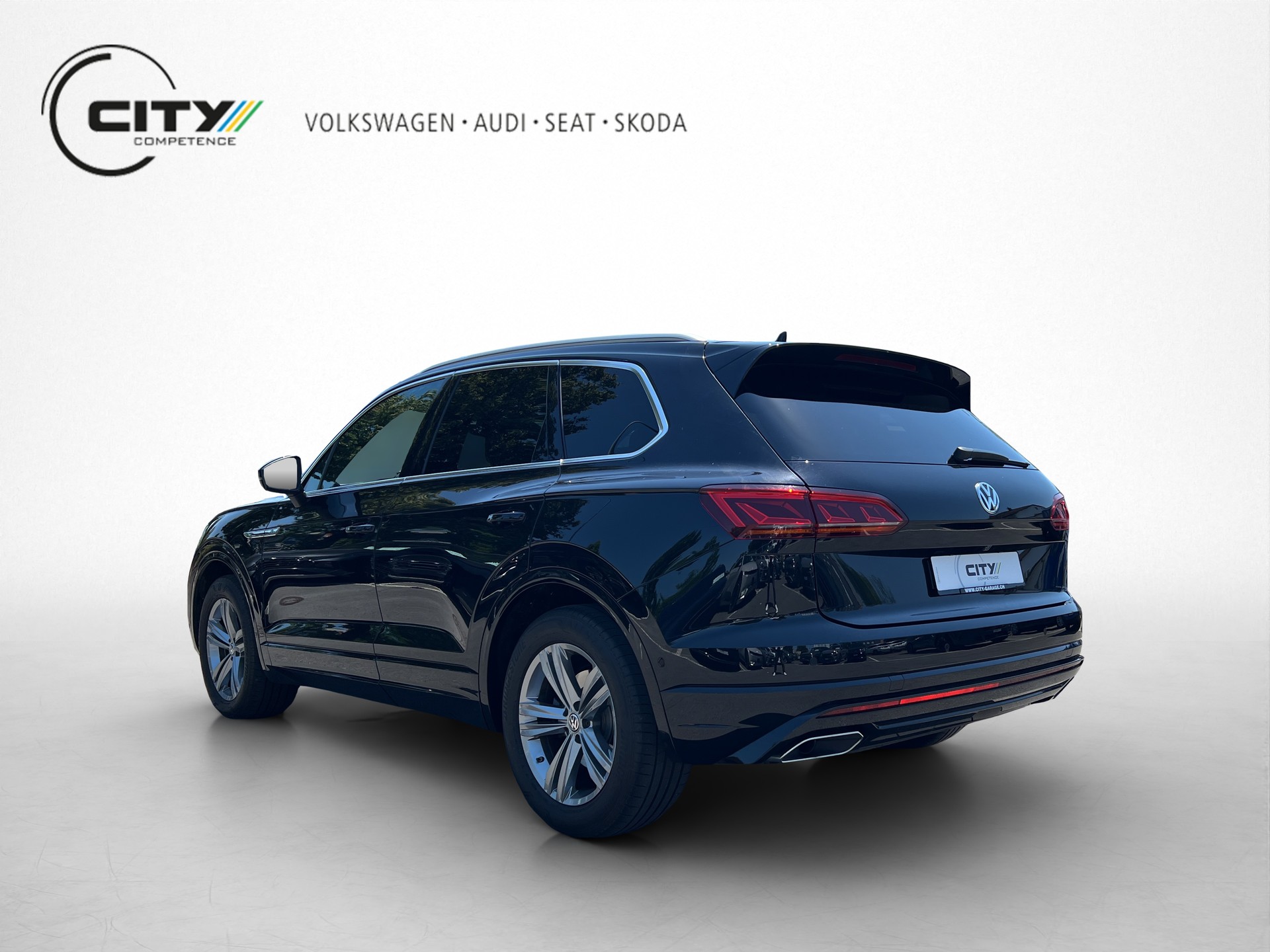 VW Touareg 3.0 V6 TDI 286 R-Line-image-3