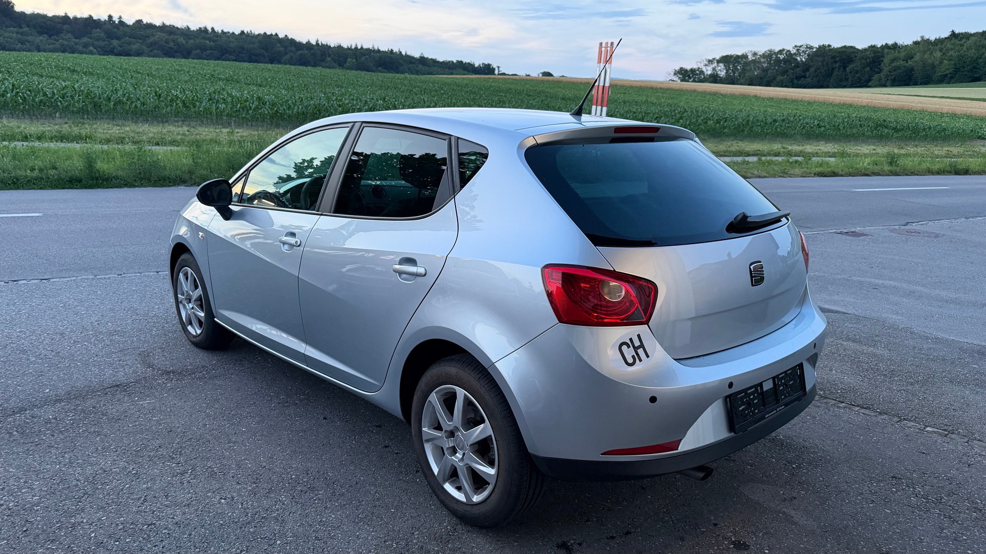SEAT Ibiza 1.6 Style DSG-image-2