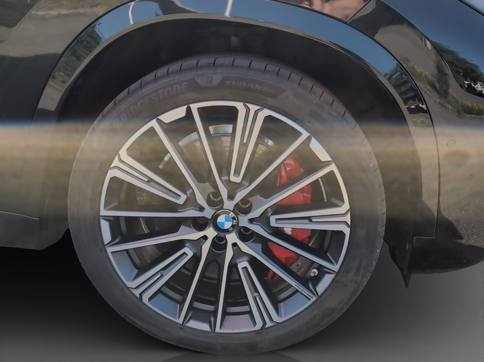 BMW iX1 xDrive 30 M Sport Pro-image-8