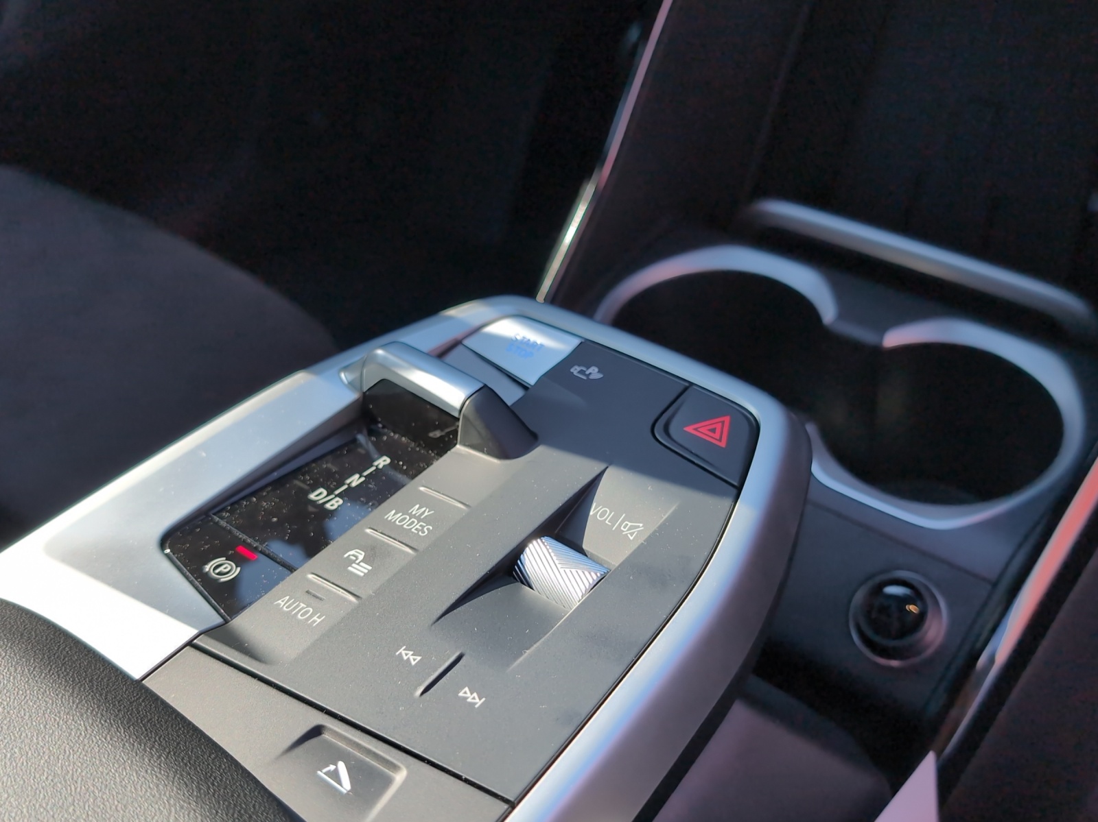 BMW iX1 xDrive 30 M Sport Pro-image-17