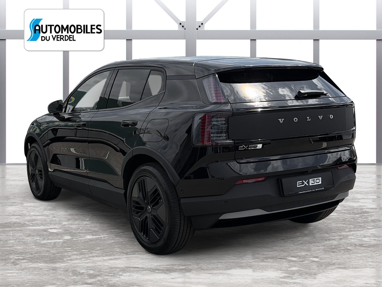 VOLVO EX30 CC E60 Twin Performance AWD-image-2