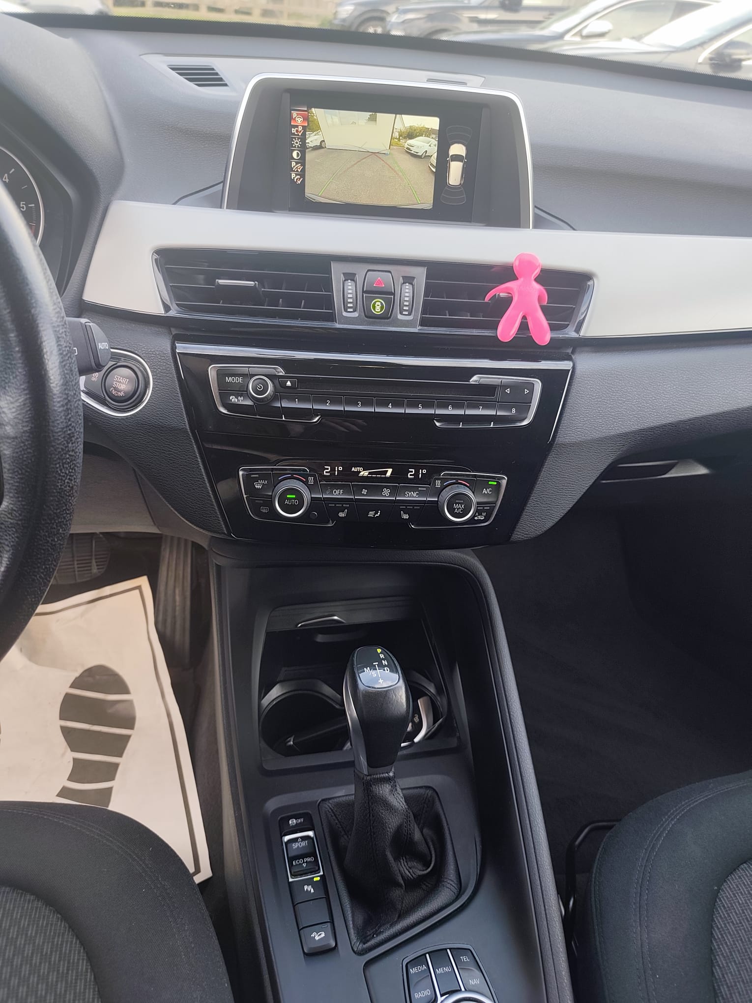 BMW X1 xDrive 18d xLine Steptronic-image-8