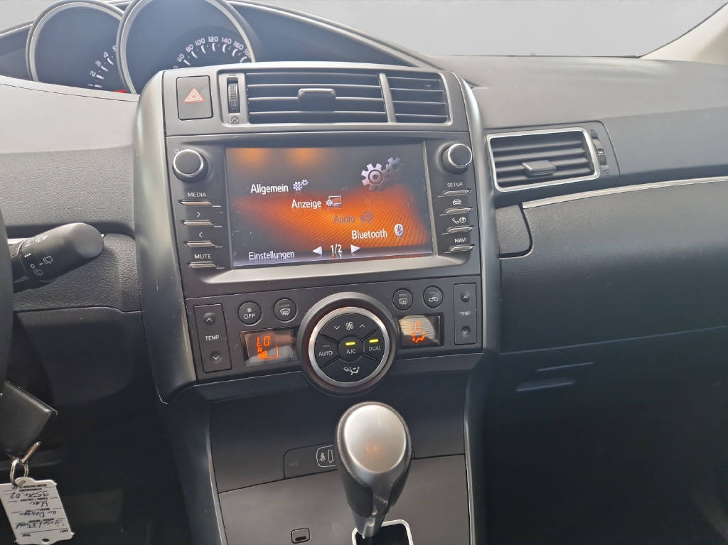 TOYOTA Verso 1.8 VVT-i Trend MiD 5P-image-6