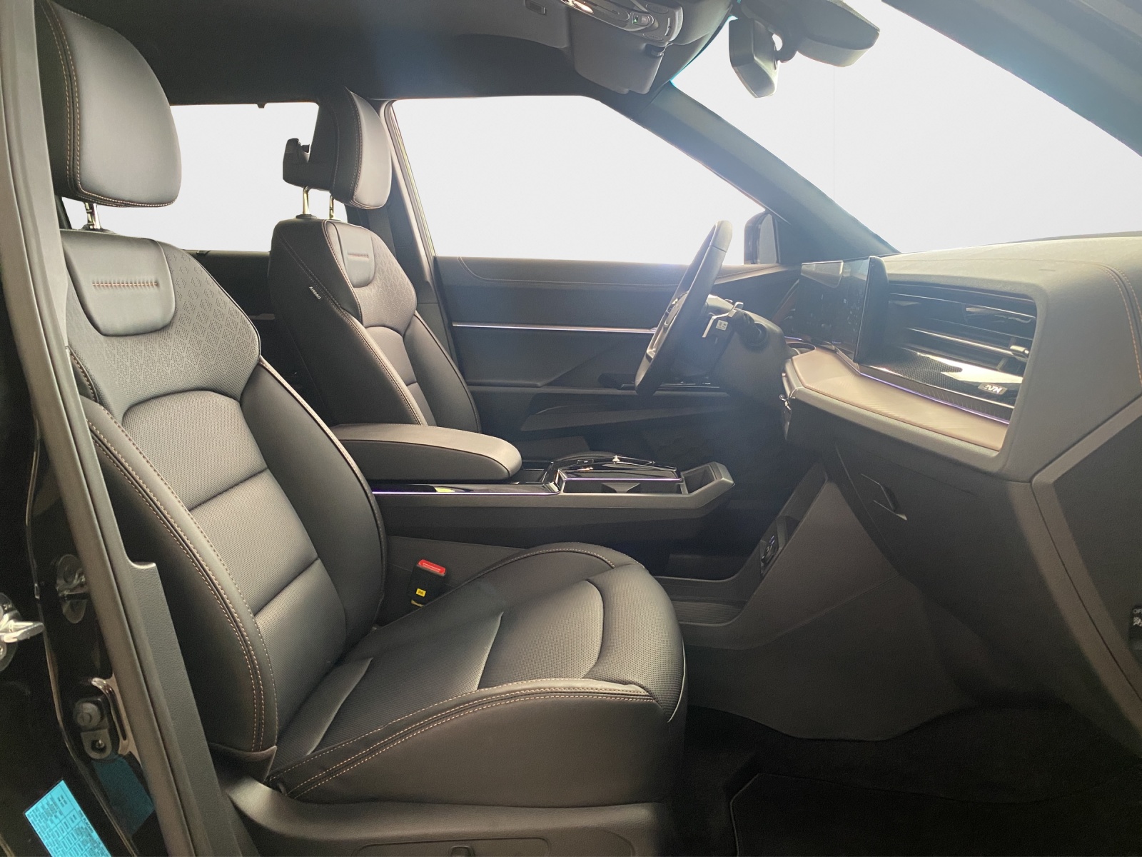 KGM-SsangYong Torres EVX 80 kWh Titanium-image-12