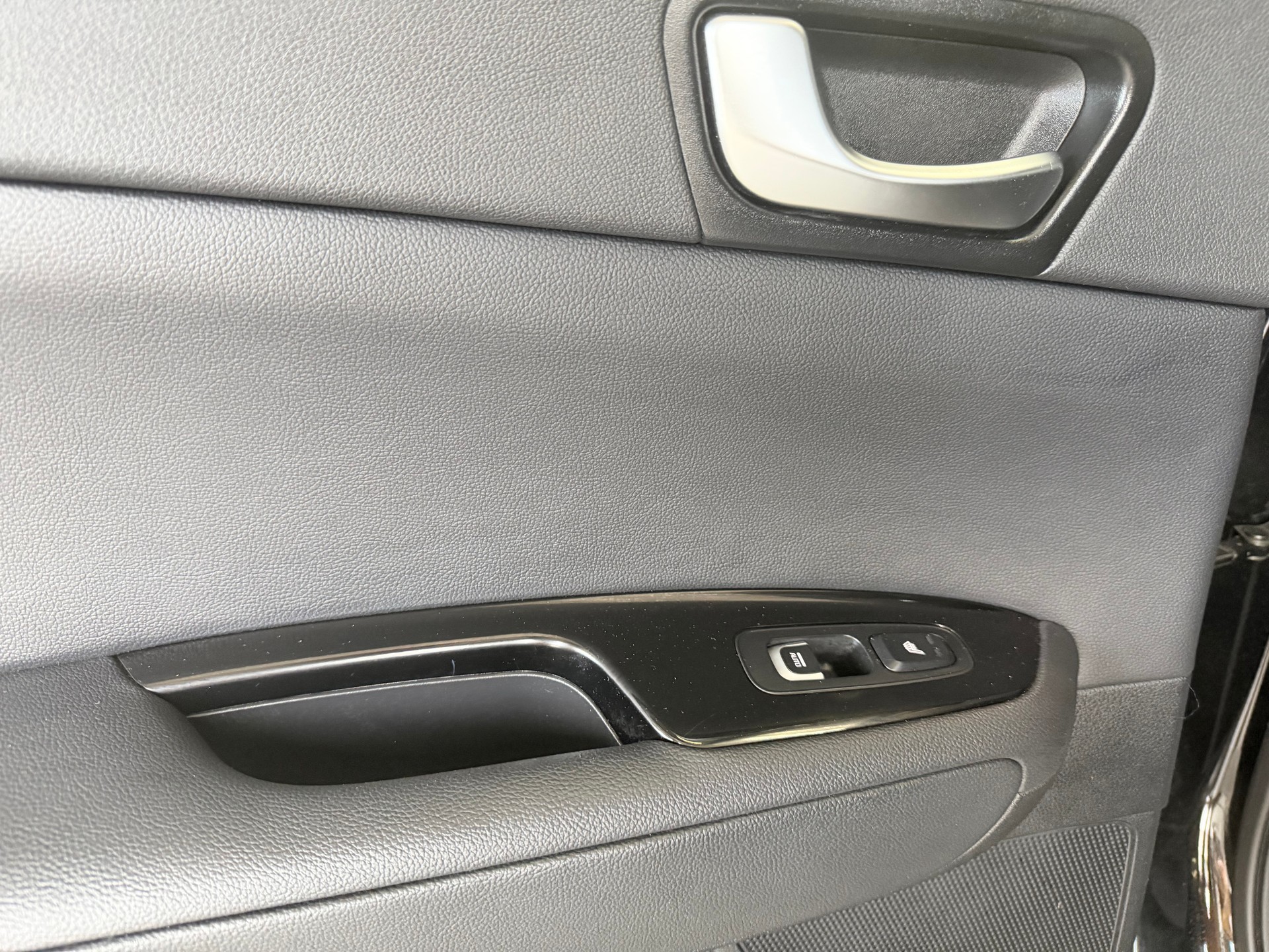 KIA Optima SW 1.7 CRDi Style GT Line DCT-image-8