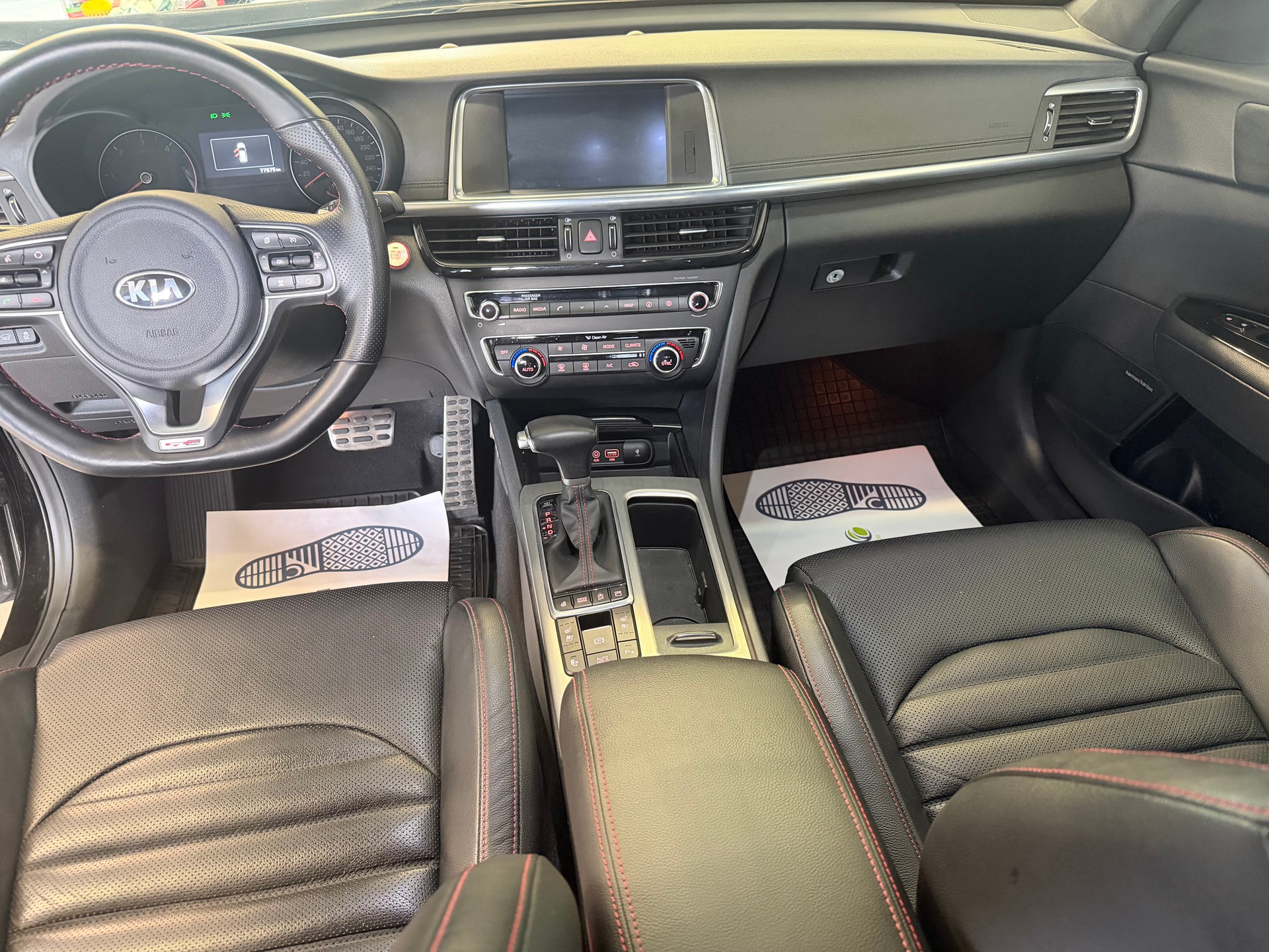 KIA Optima SW 1.7 CRDi Style GT Line DCT-image-12