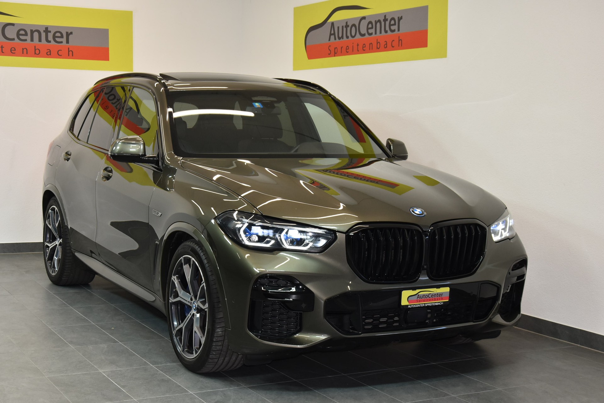 BMW X5 xDrive45e M Sport Steptronic-image-0