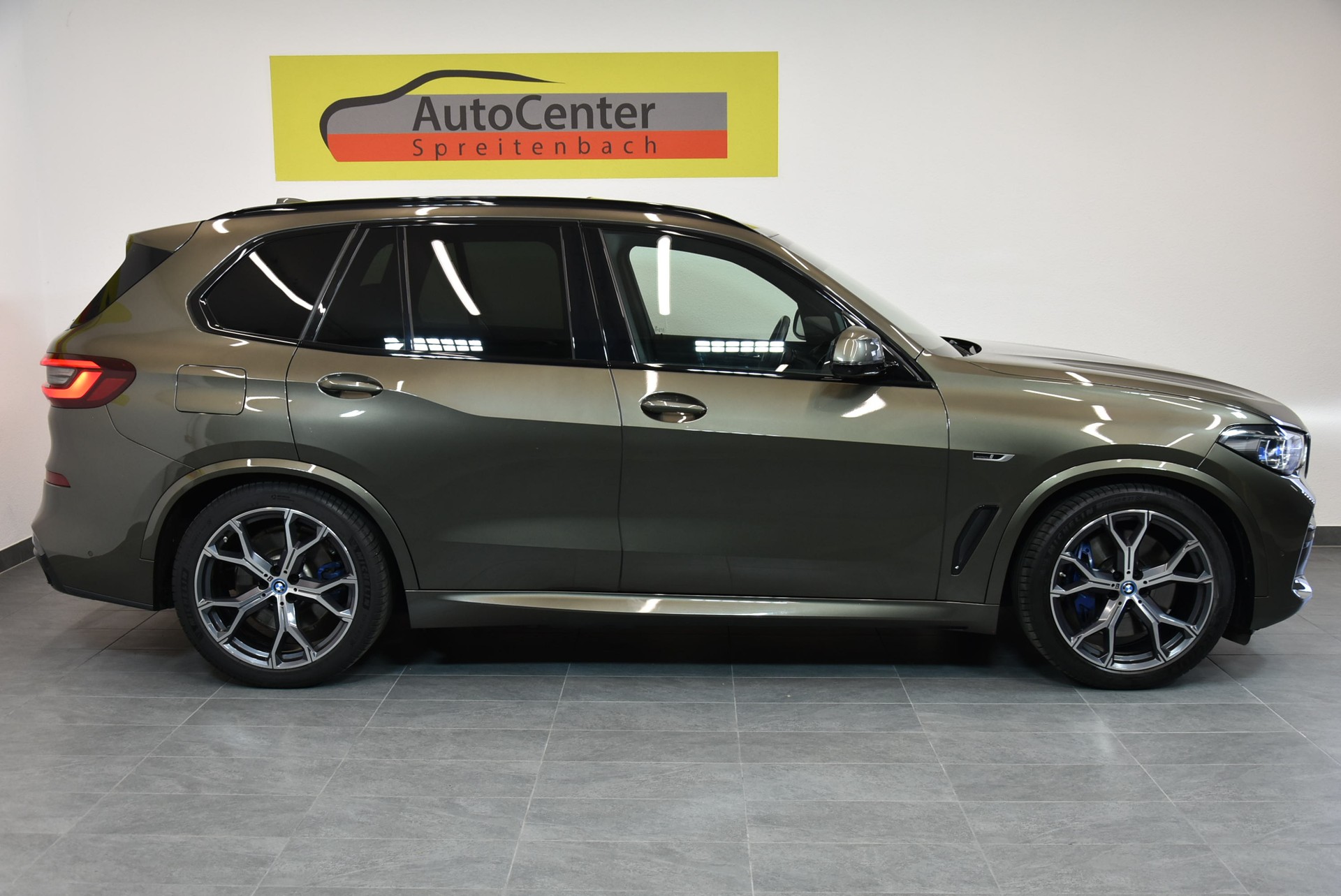 BMW X5 xDrive45e M Sport Steptronic-image-12