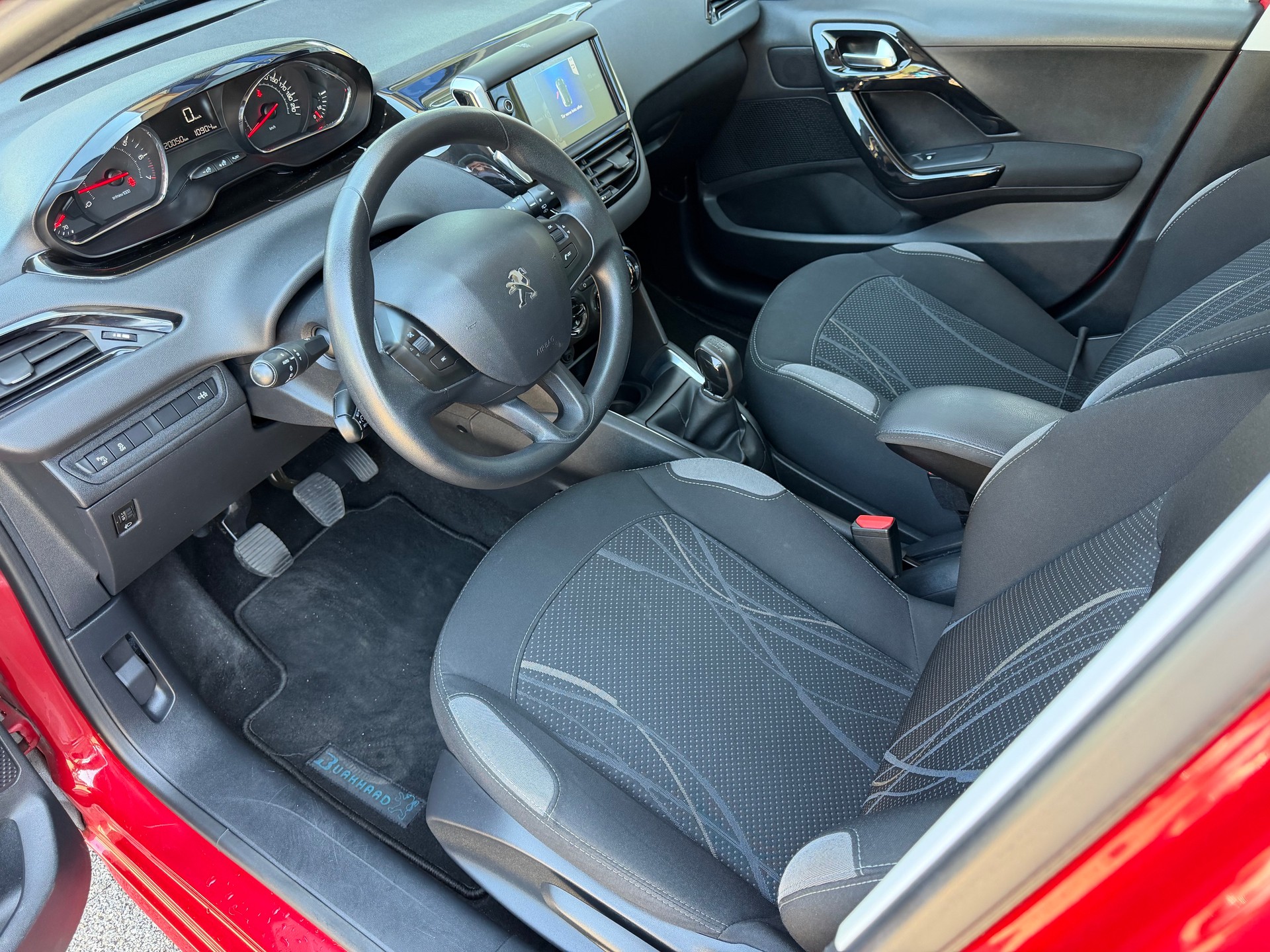 PEUGEOT 208 1.2 PureTech Active-image-5