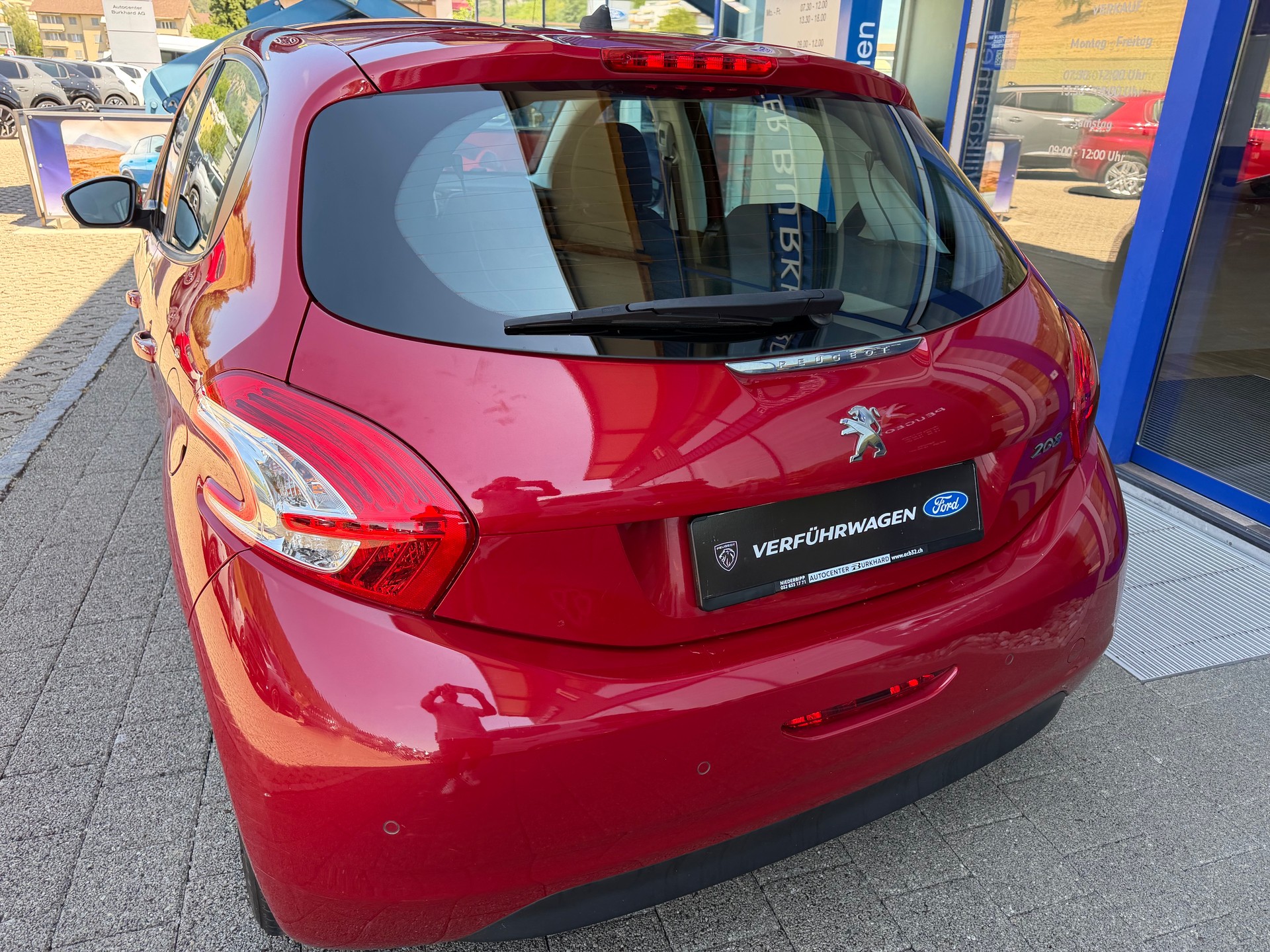 PEUGEOT 208 1.2 PureTech Active-image-3