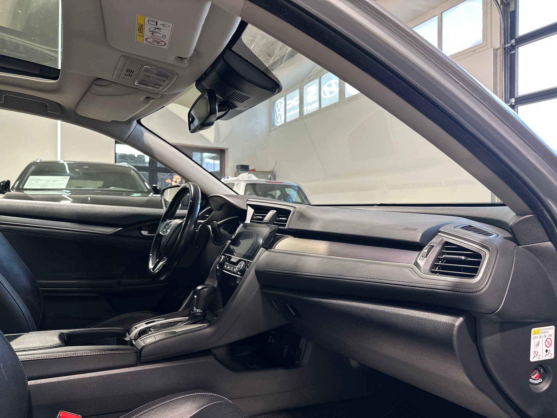 HONDA Civic Sedan 1.5 VTEC Executive Premium CVT-image-16