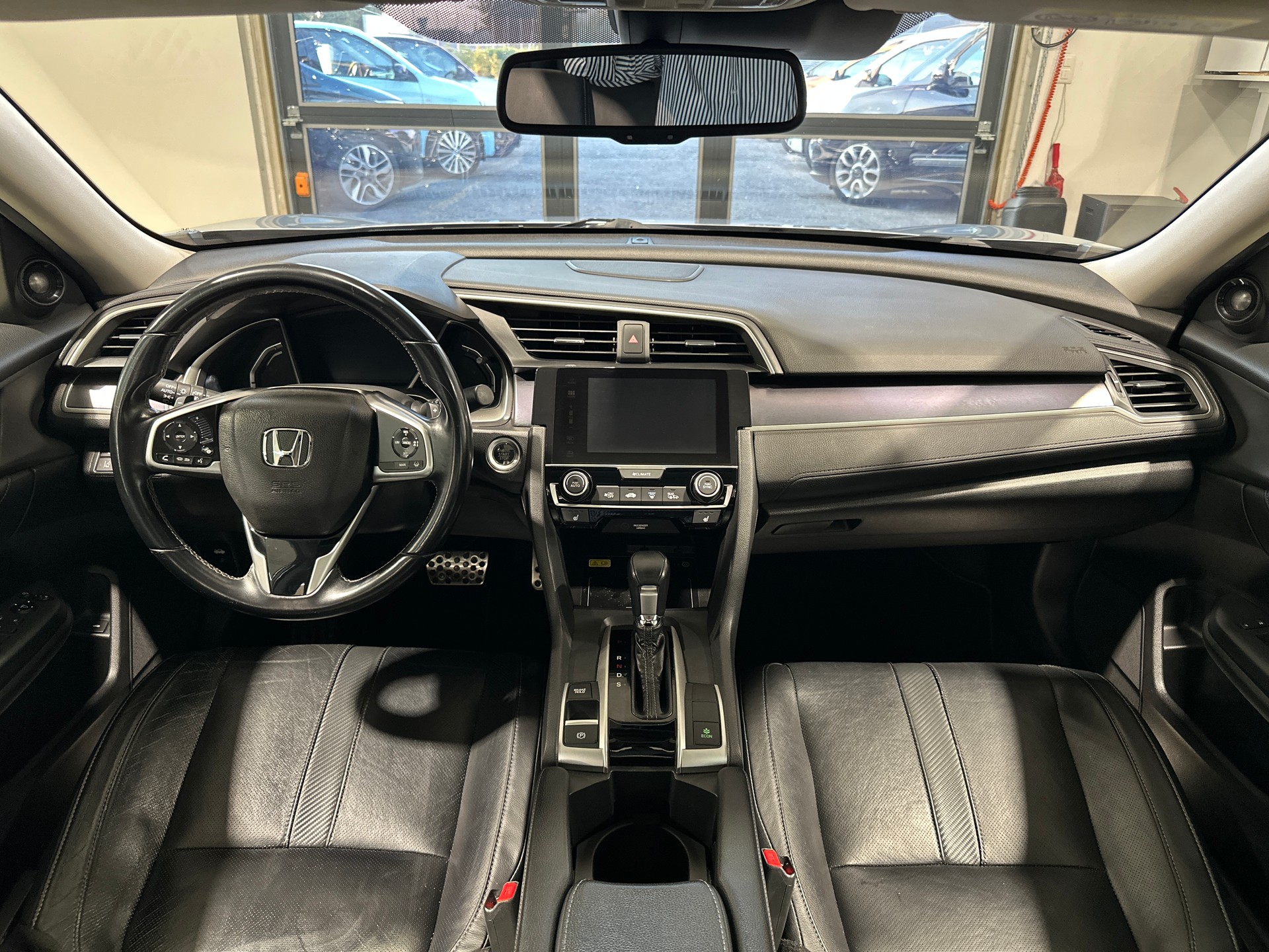 HONDA Civic Sedan 1.5 VTEC Executive Premium CVT-image-15
