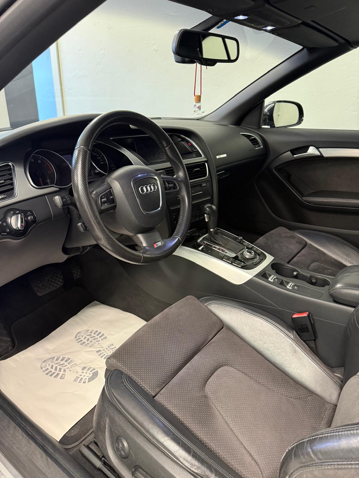 AUDI A5 Cabriolet 2.0 TFSI multitronic-image-4