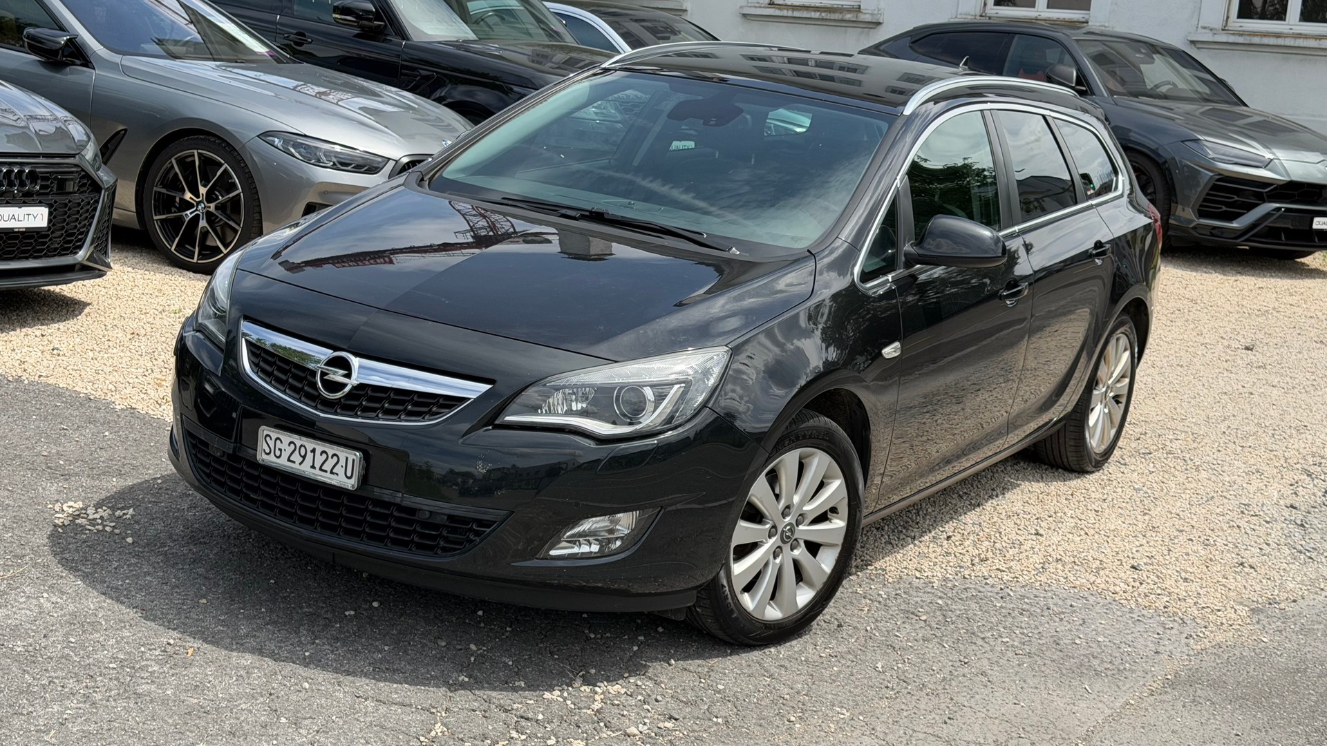OPEL Astra SportsTourer 2.0 CDTi Cosmo-image-0