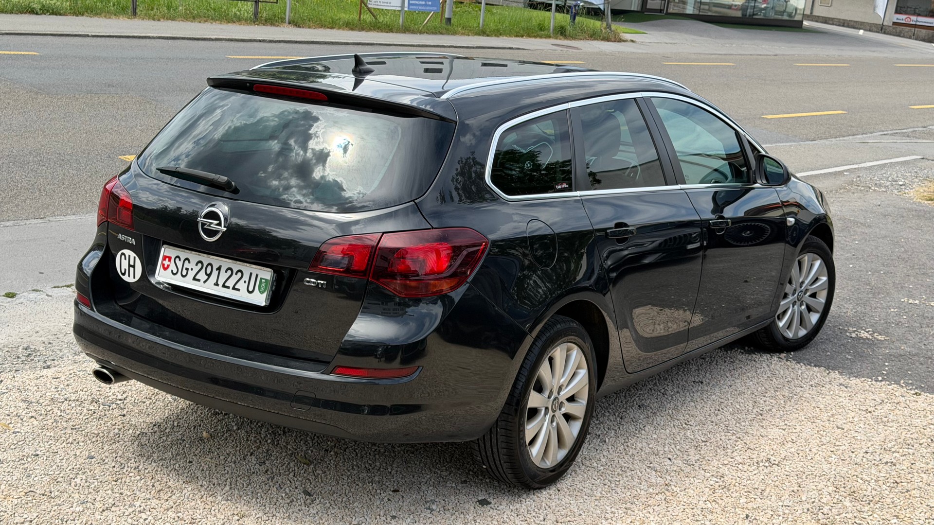 OPEL Astra SportsTourer 2.0 CDTi Cosmo-image-1