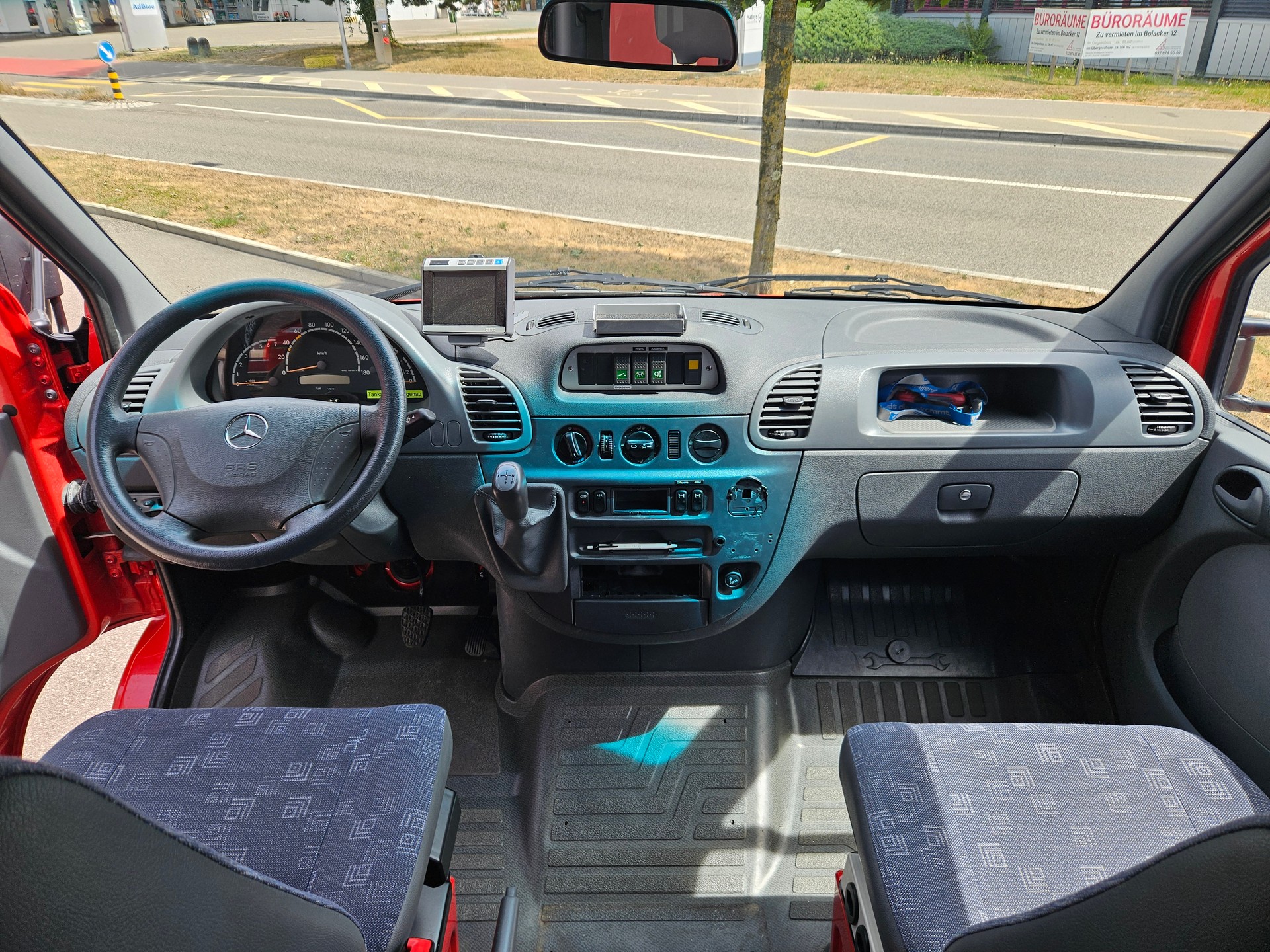MERCEDES-BENZ 416 2.7 CDI 4x4-image-5