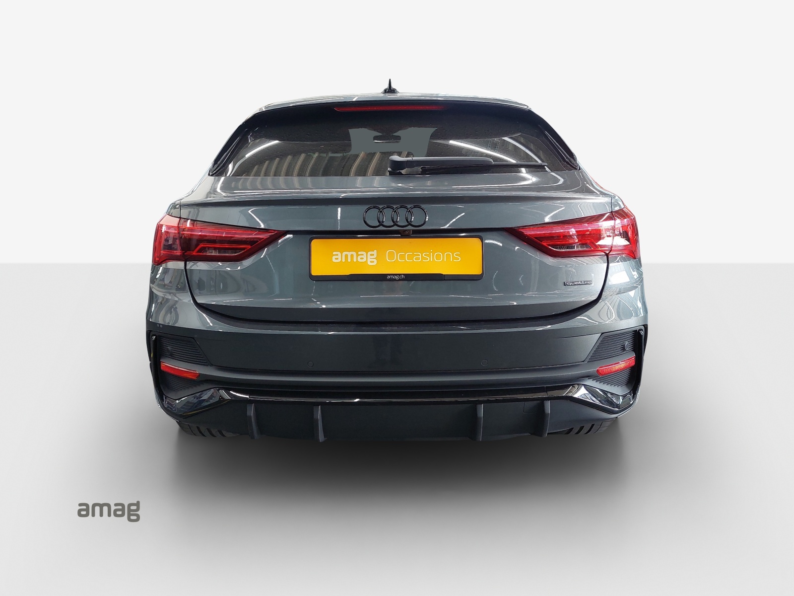 AUDI Q3 Sportback 45 TFSI S line quattro S-tronic-image-3