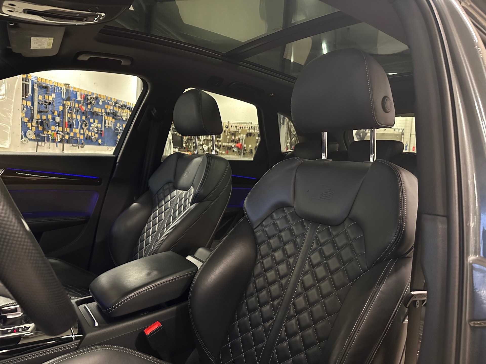 AUDI Q5 55 TFSI e PHEV S line quattro S-tronic-image-8