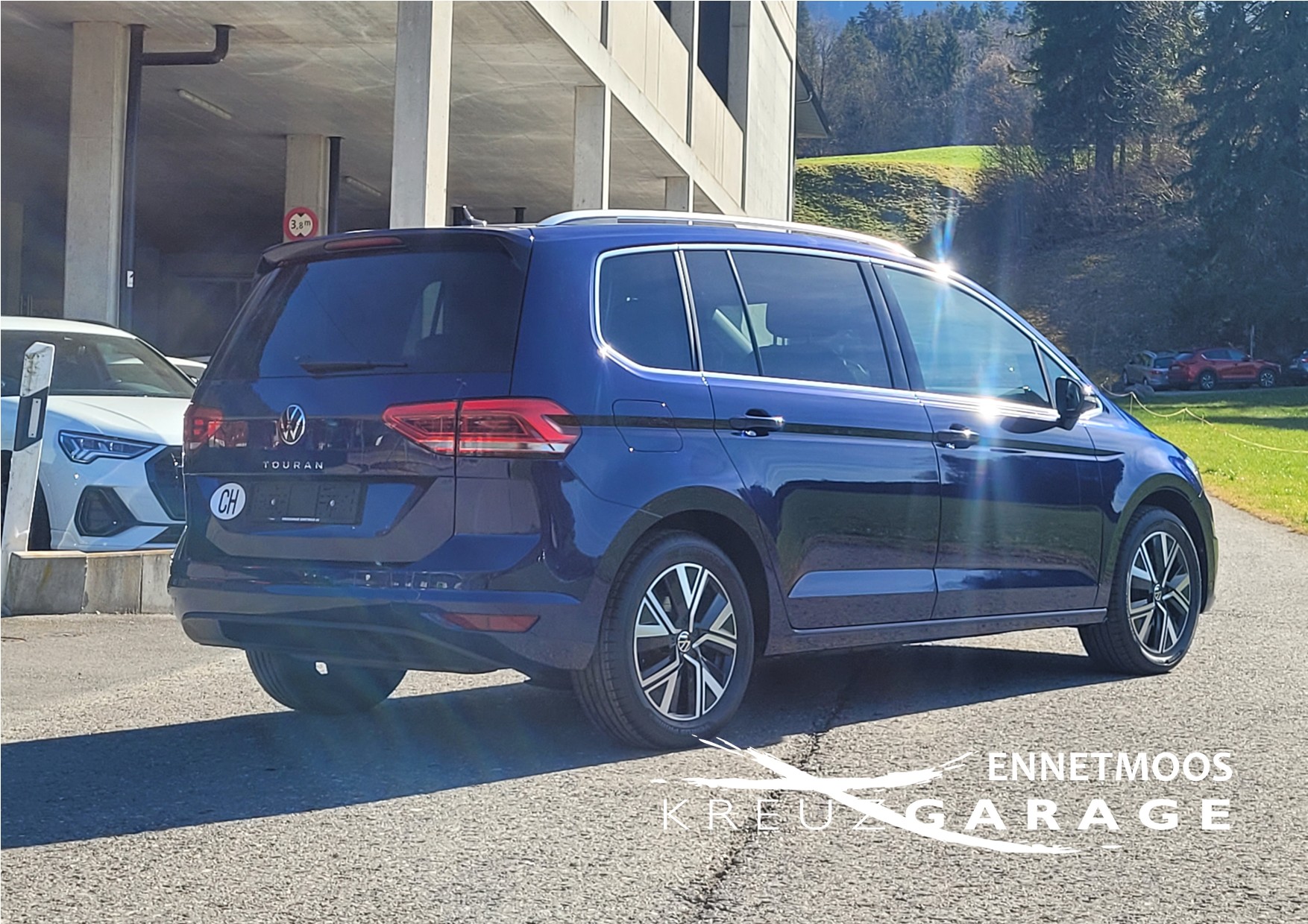 VW Touran 1.5 TSI EVO Highline DSG *7-Plätzer m. elektrischer Heckklappe*-image-5