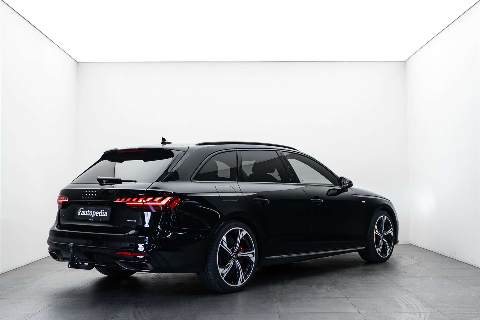 AUDI A4 Avant 45 TFSI S line S-tronic quattro-showroom-element-2