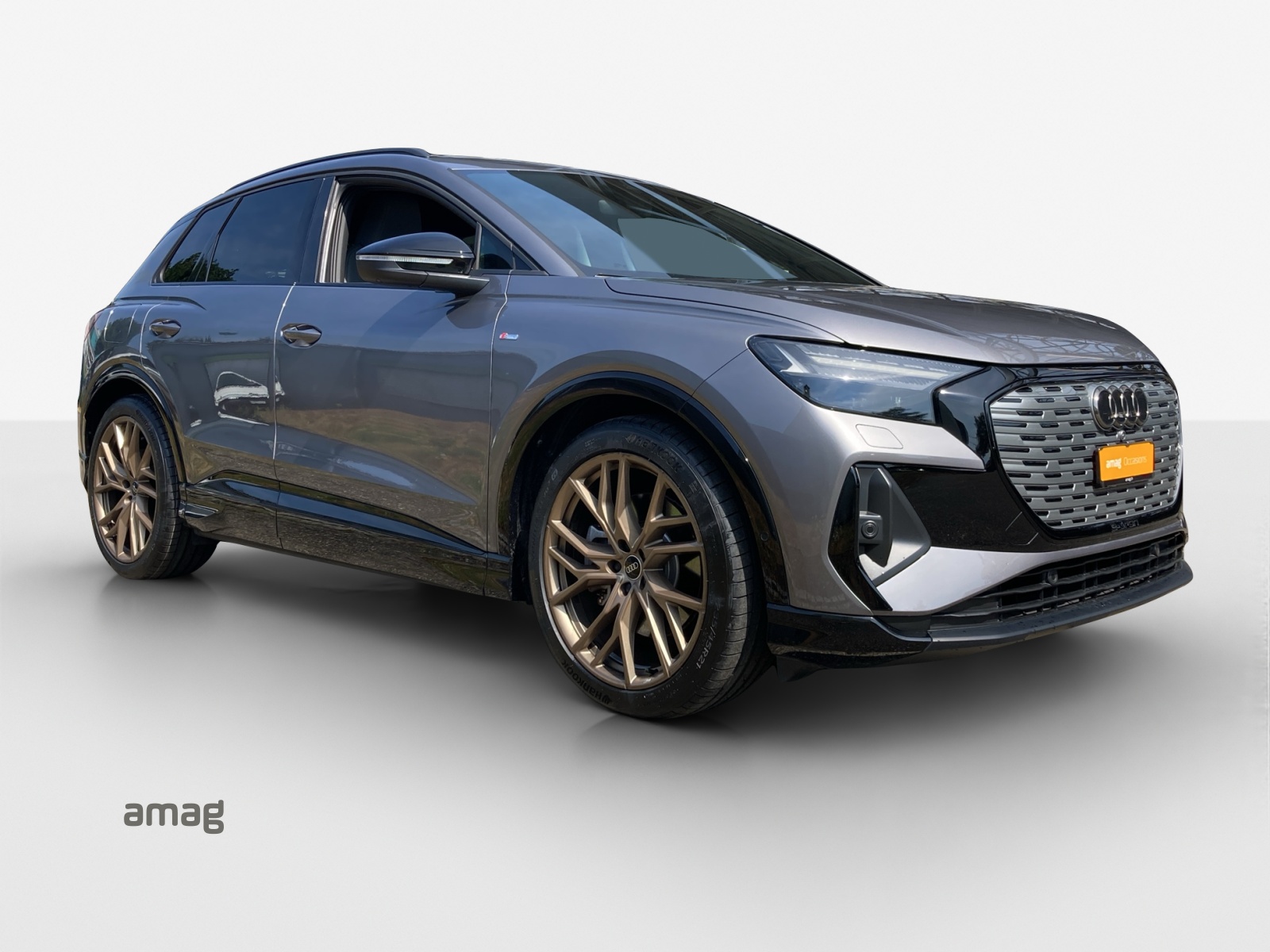 AUDI Q4 e-tron 45 quattro-image-5