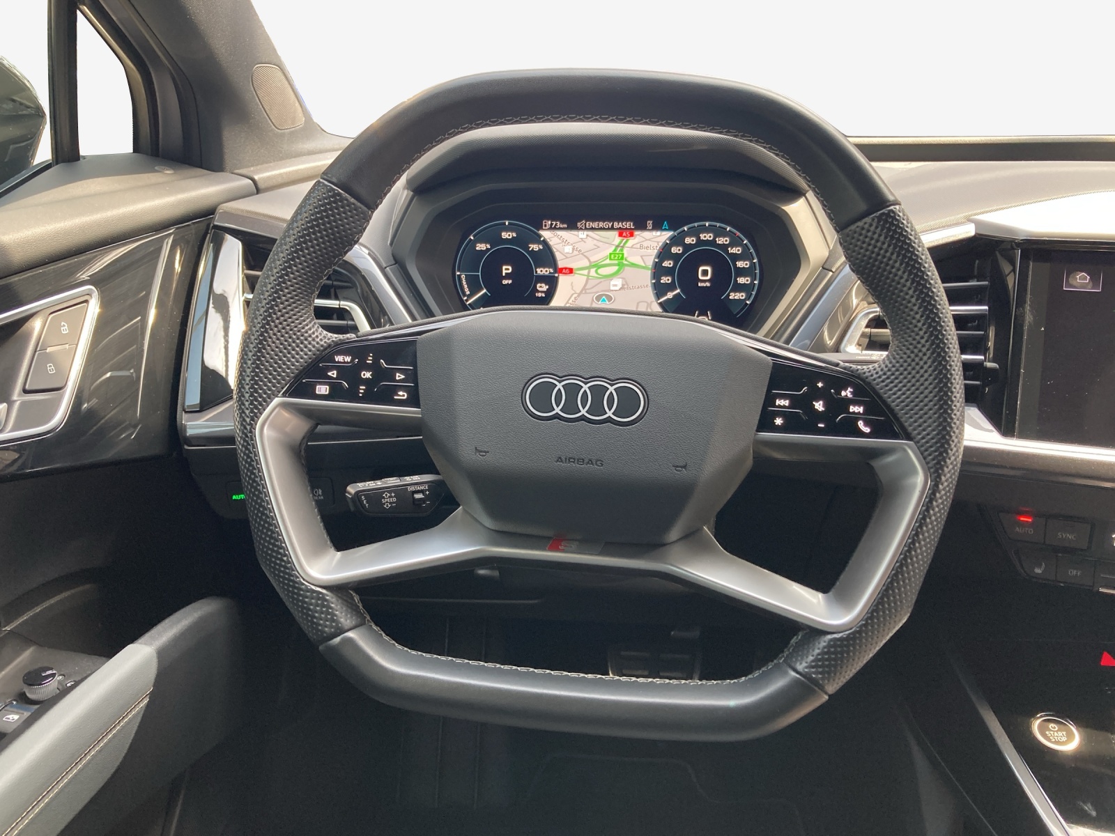 AUDI Q4 e-tron 45 quattro-image-9