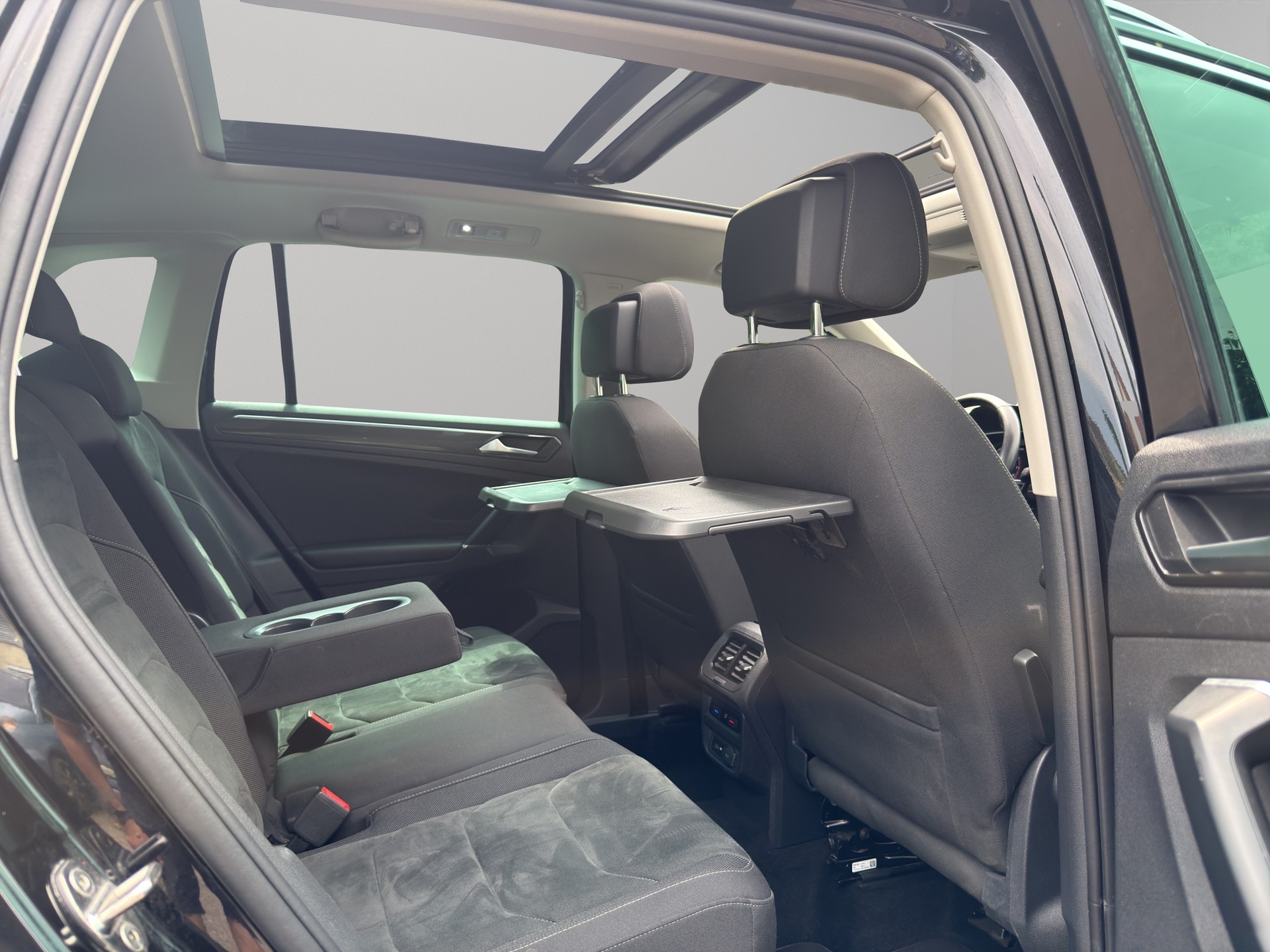 VW Tiguan 2.0TSI Highline 4Motion DSG-image-22