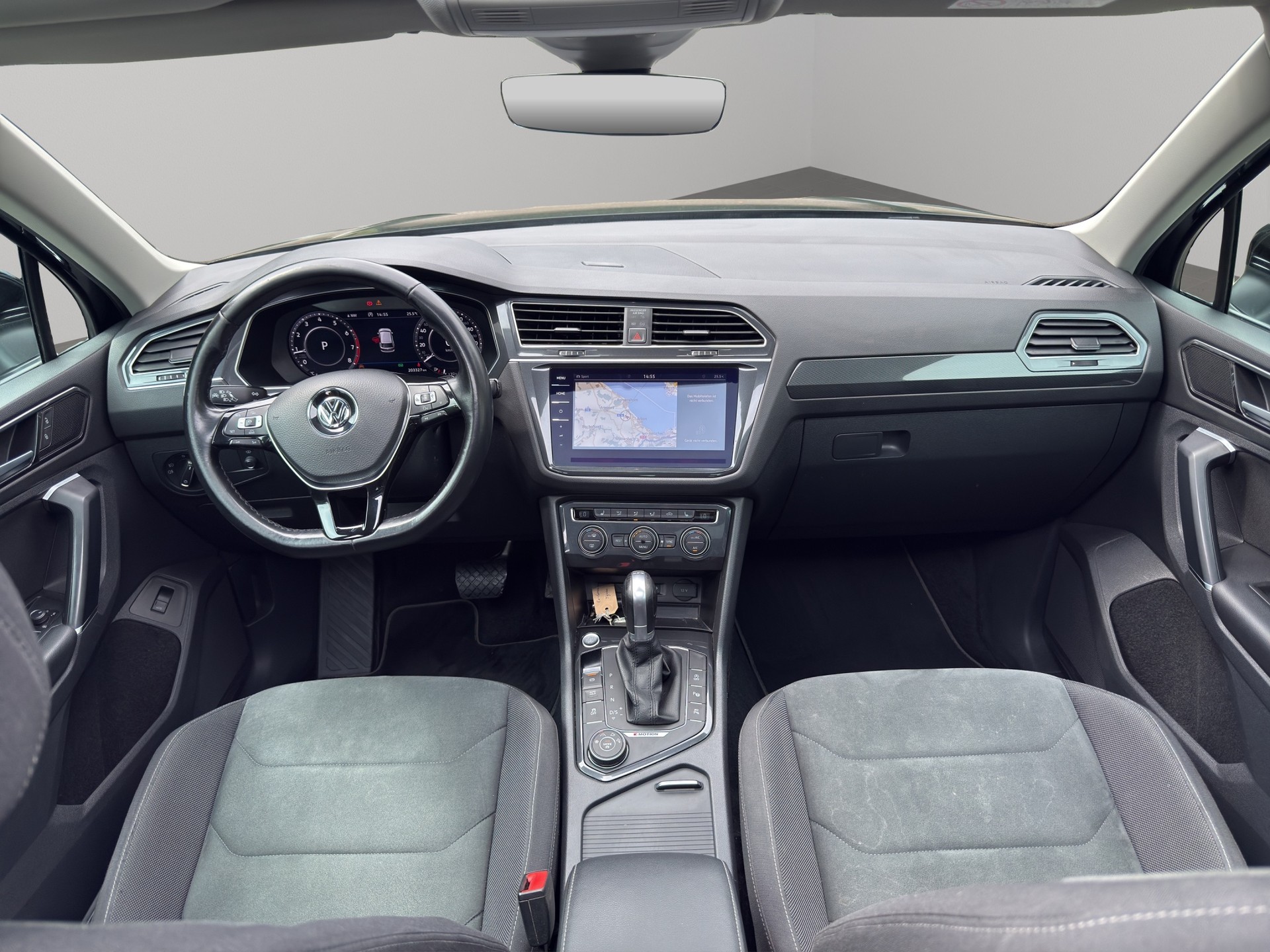 VW Tiguan 2.0TSI Highline 4Motion DSG-image-18