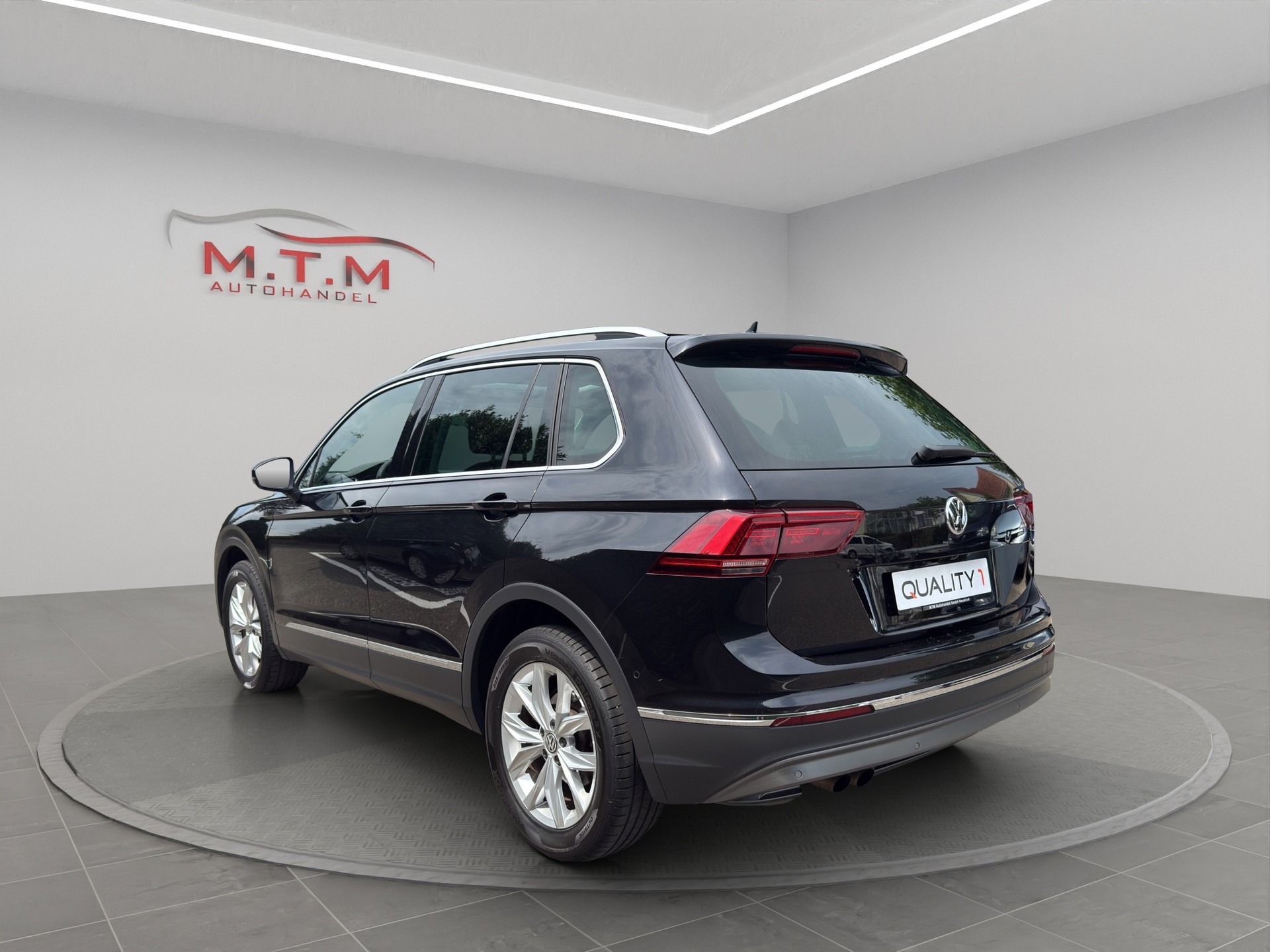 VW Tiguan 2.0TSI Highline 4Motion DSG-image-8